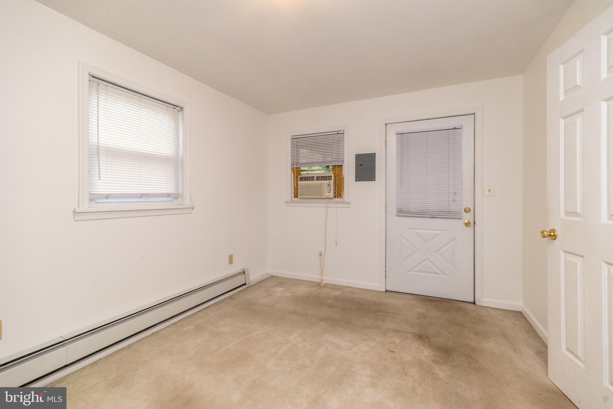 FOX HILL FARMS - Residential