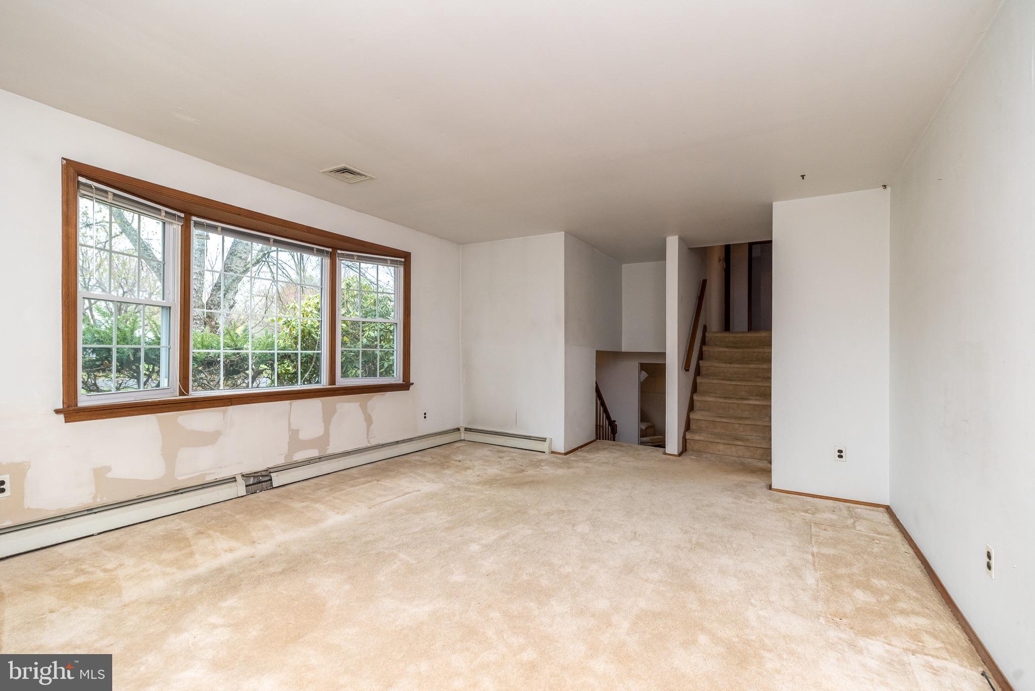 FOX HILL FARMS - Residential