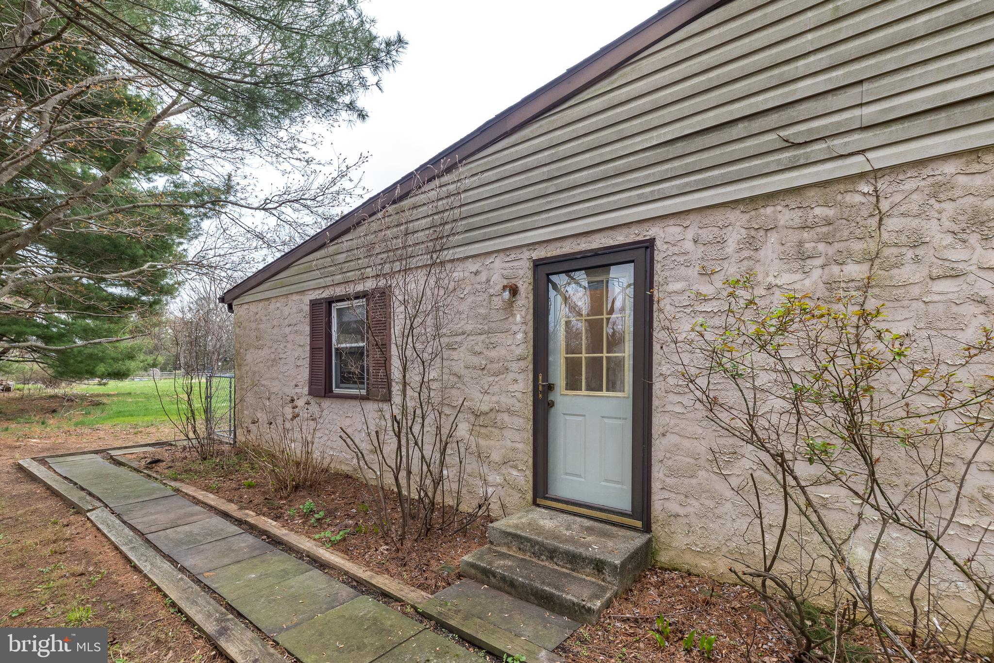 FOX HILL FARMS - Residential