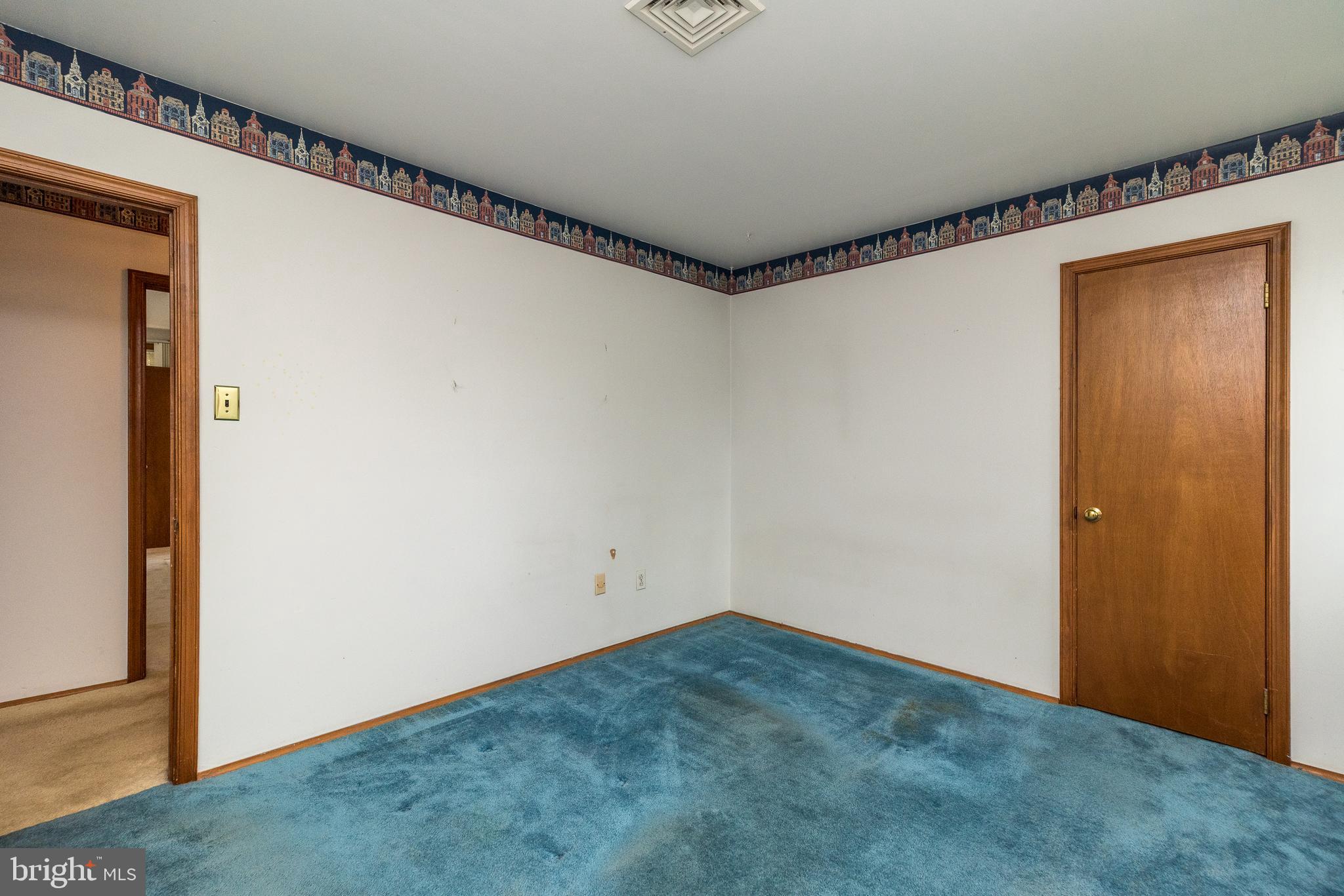 FOX HILL FARMS - Residential