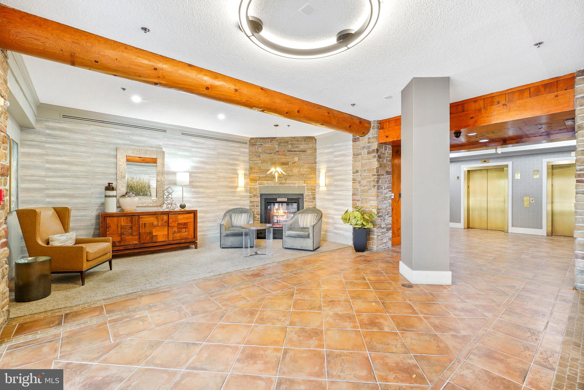 2901 S LEISURE WORLD BOULEVARD 524