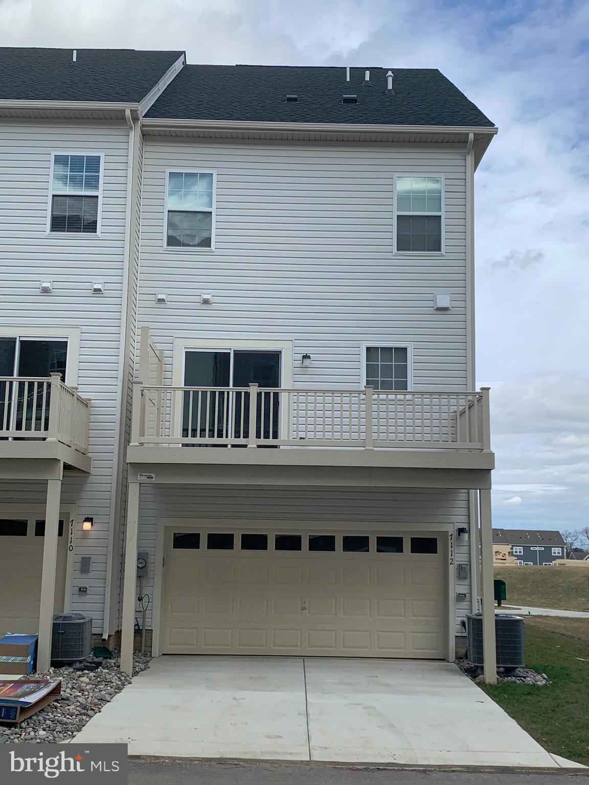 WESTVIEW SOUTH - Residential Lease