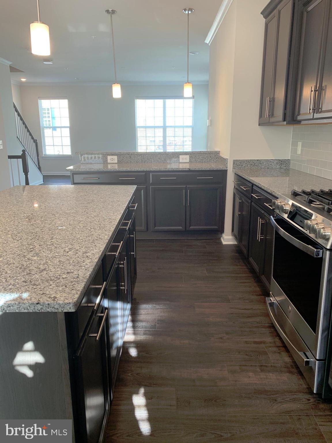 WESTVIEW SOUTH - Residential Lease