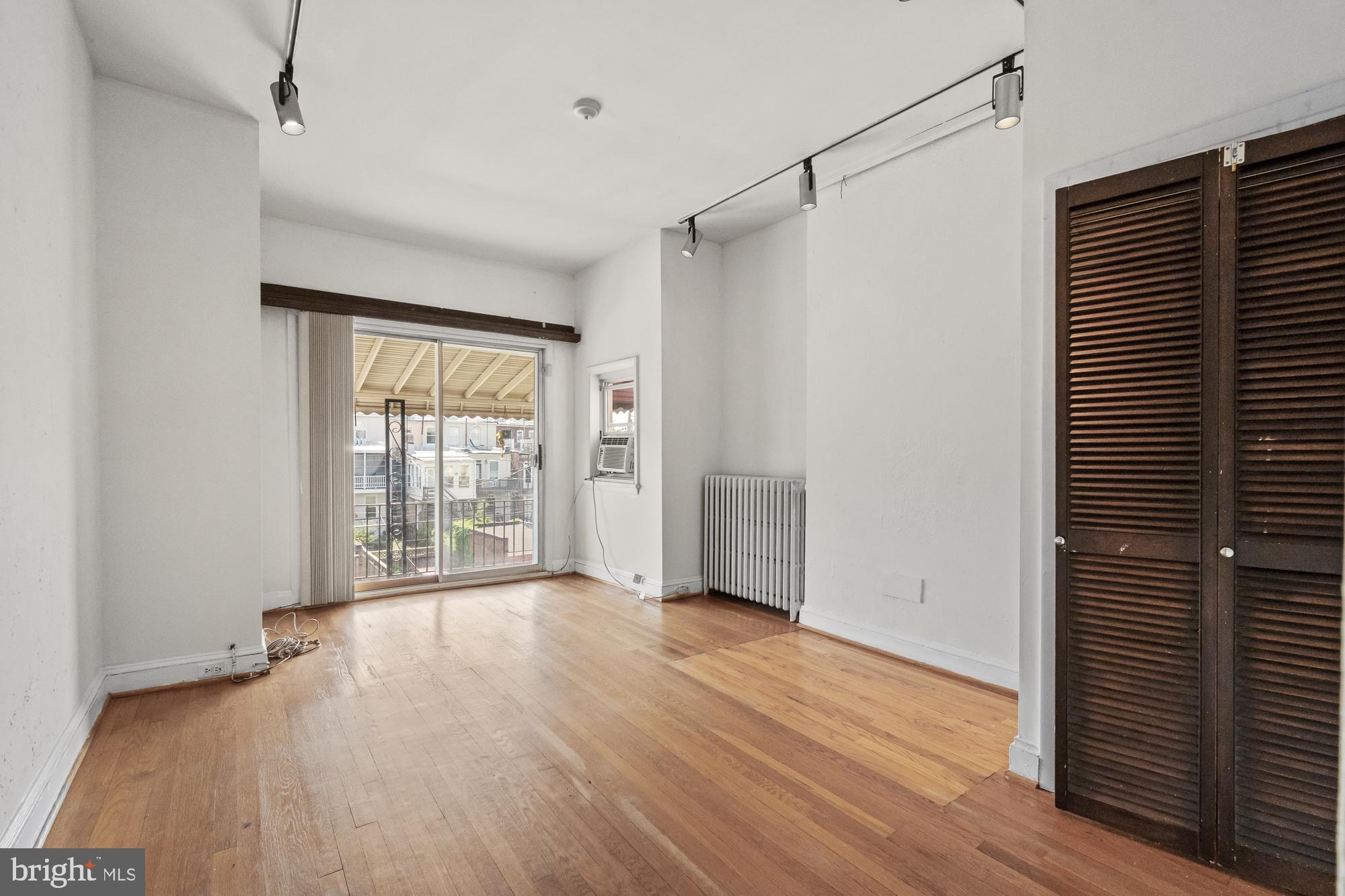 CHARLES VILLAGE - Residential Lease