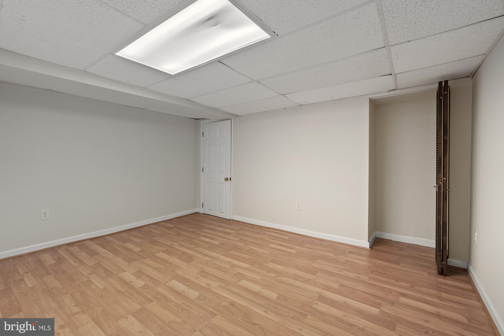 CHARLES VILLAGE - Residential Lease