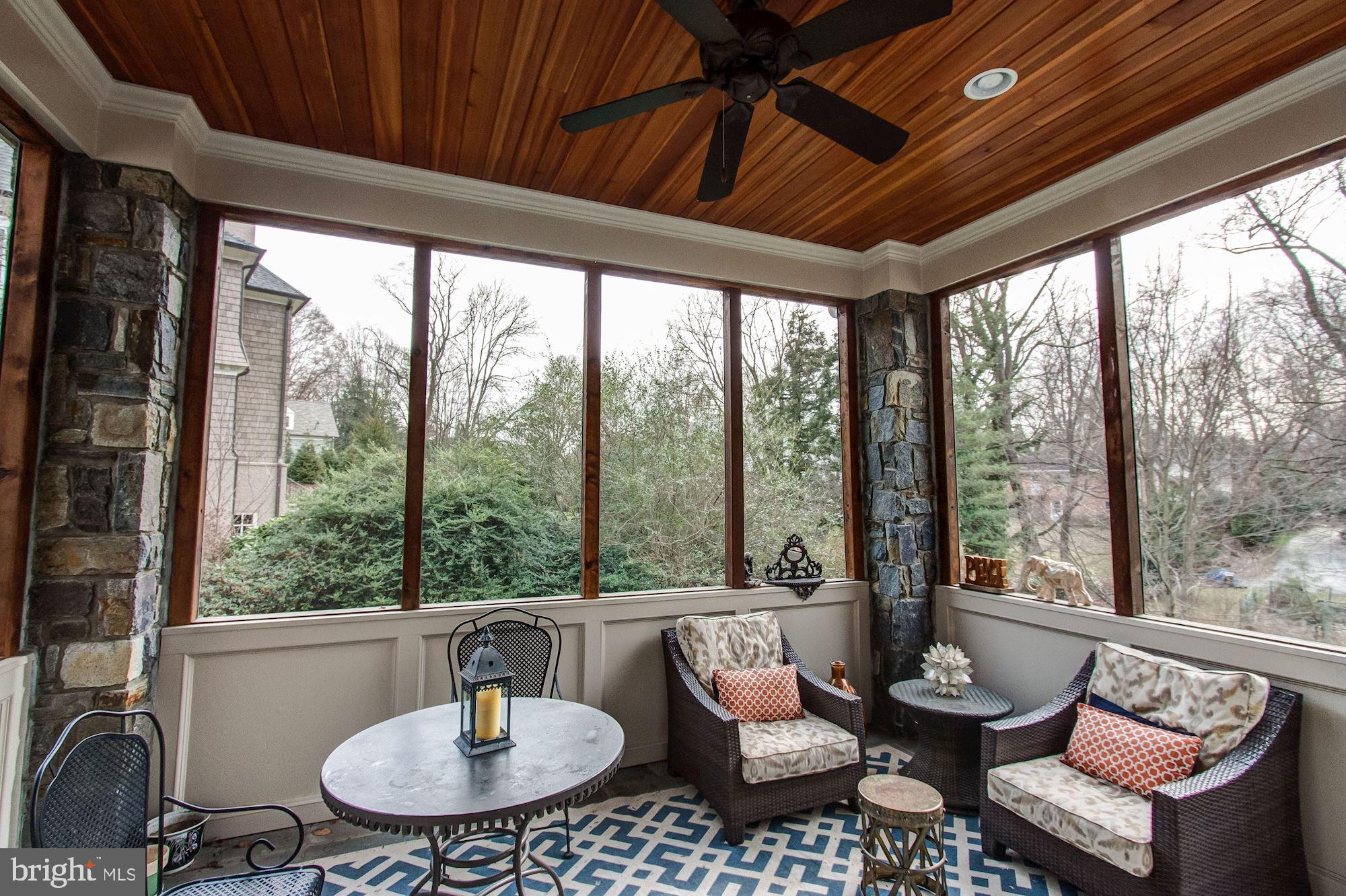 RIVER OAKS - Residential