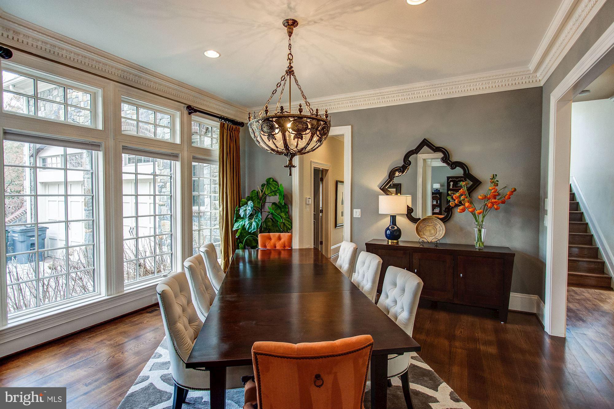 RIVER OAKS - Residential