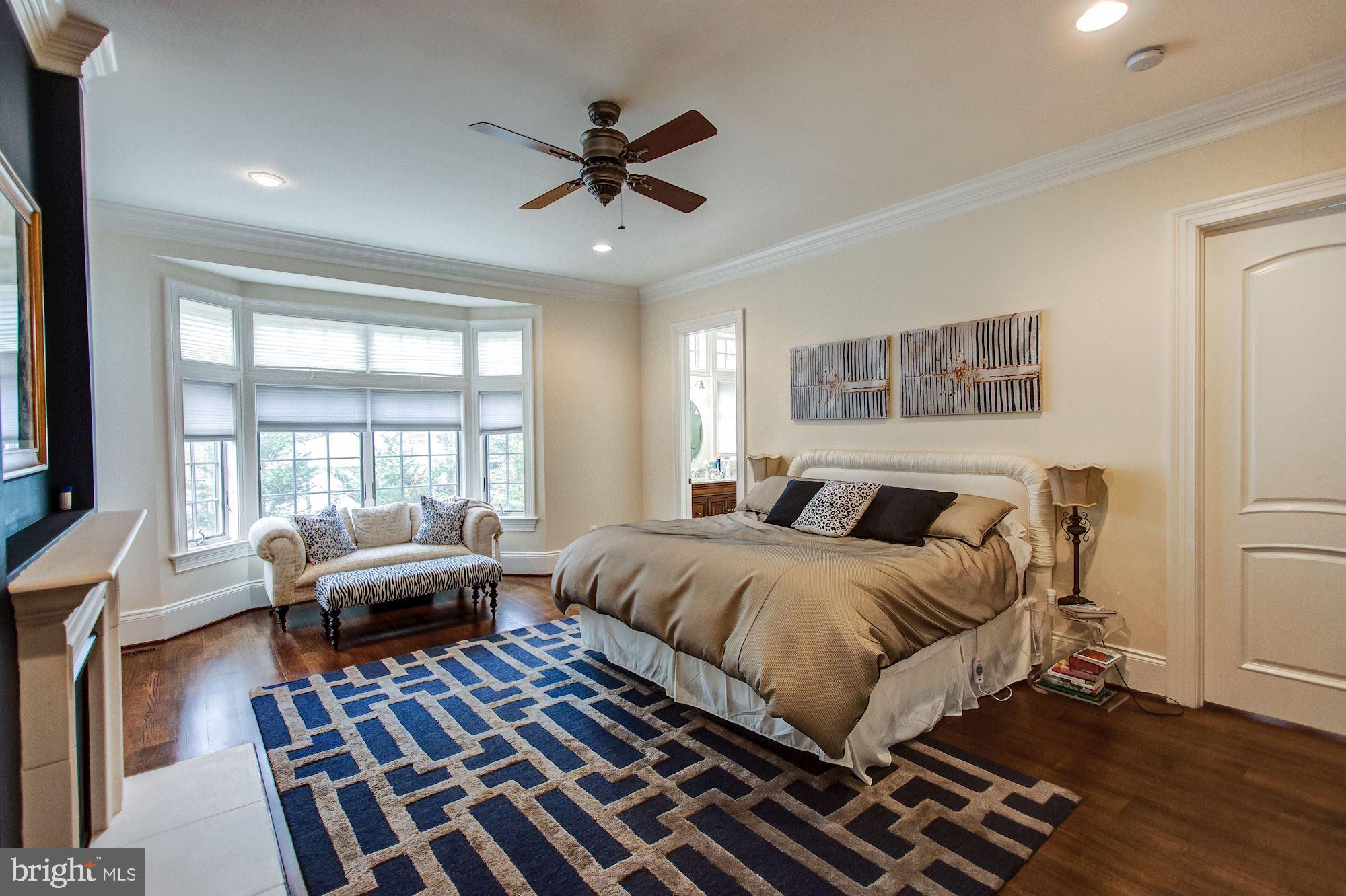 RIVER OAKS - Residential