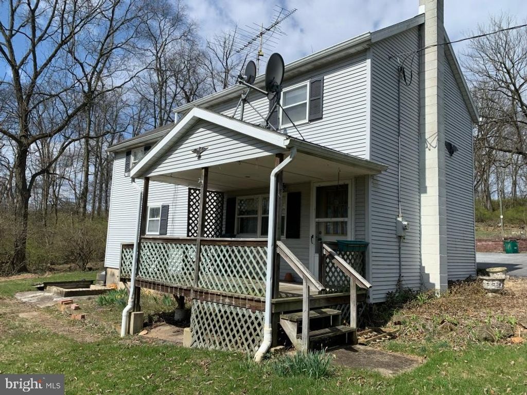 Photo of 1240 TURNPIKE RD, ELIZABETHTOWN, PA 17022 (MLS # PALA2032874)
