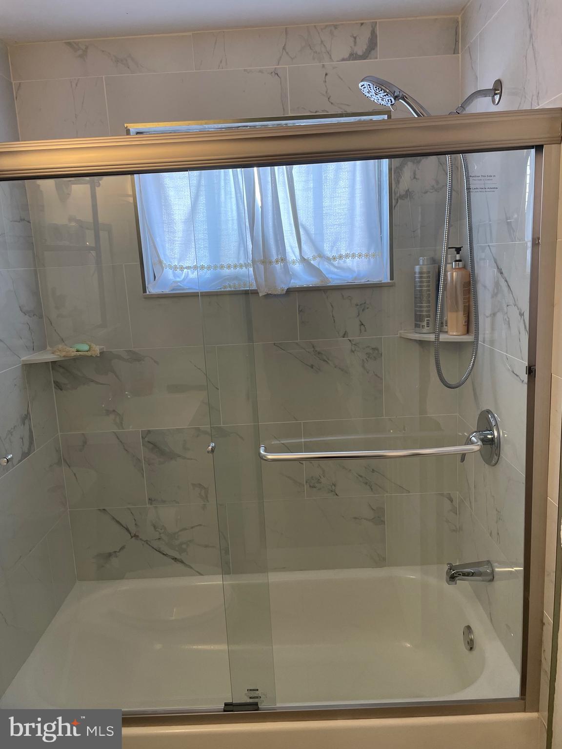 HOLME CIRCLE - Residential