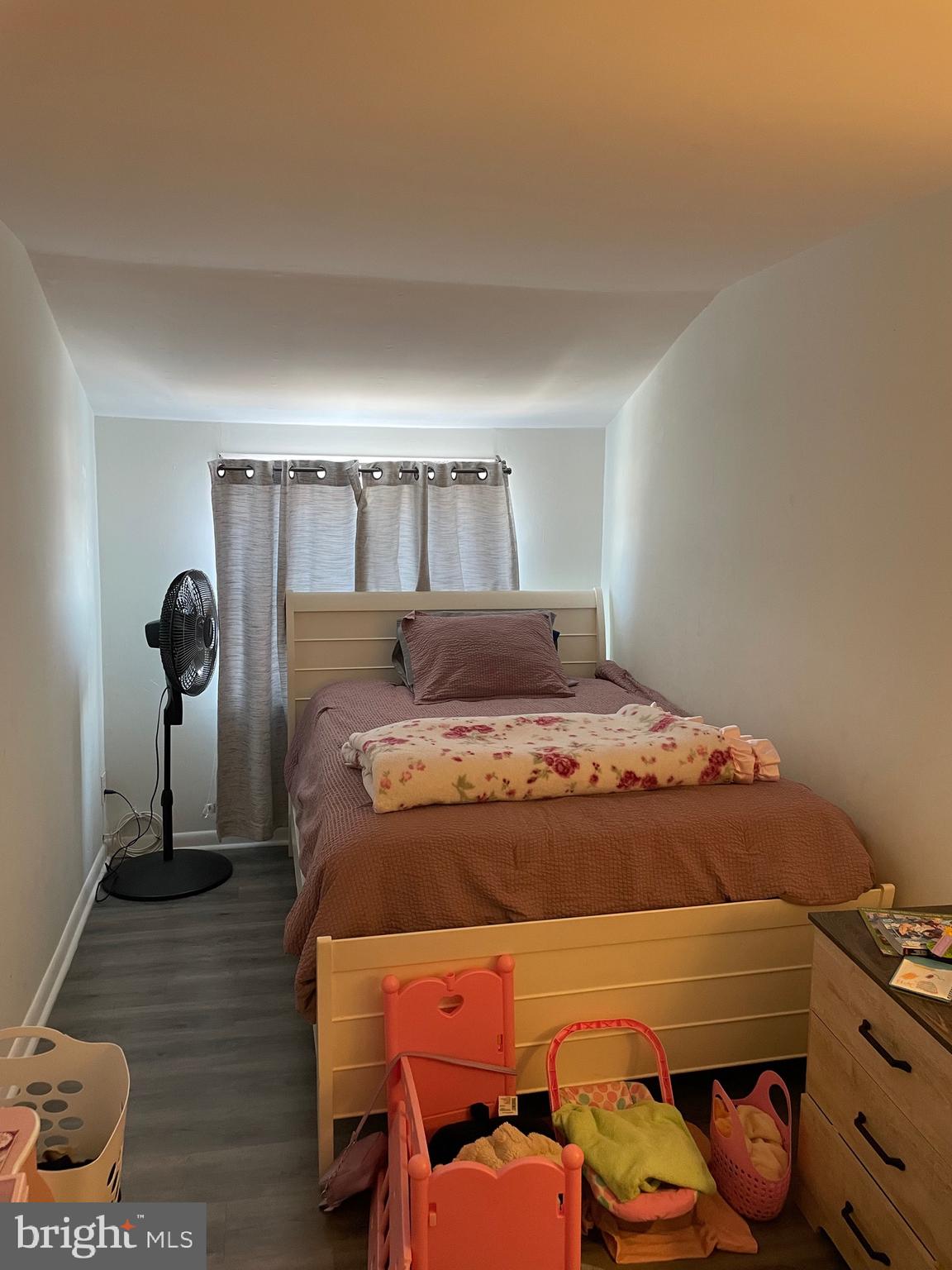 HOLME CIRCLE - Residential