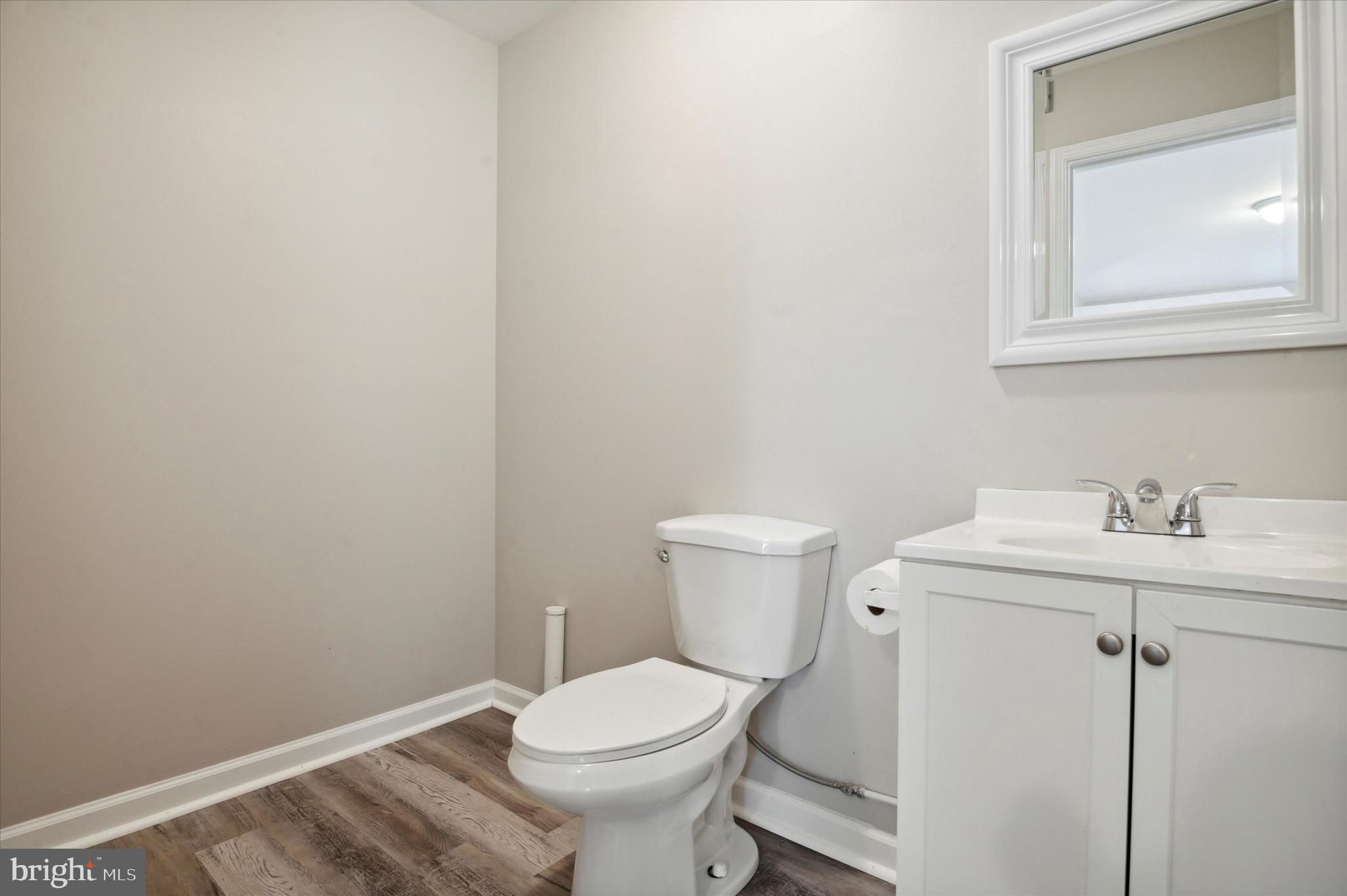 ROUND HILL - Residential