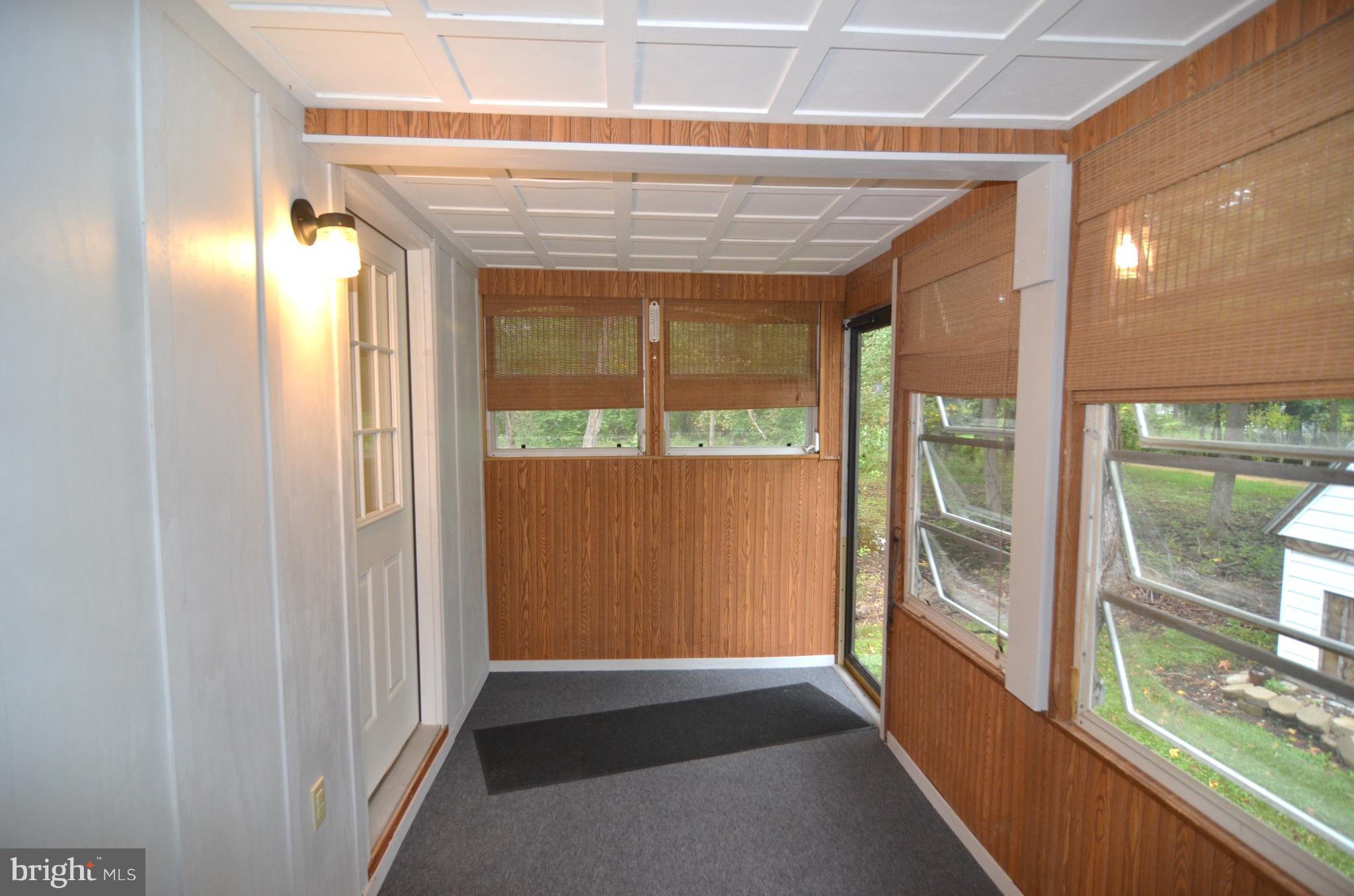 COVE POINT - Residential Lease