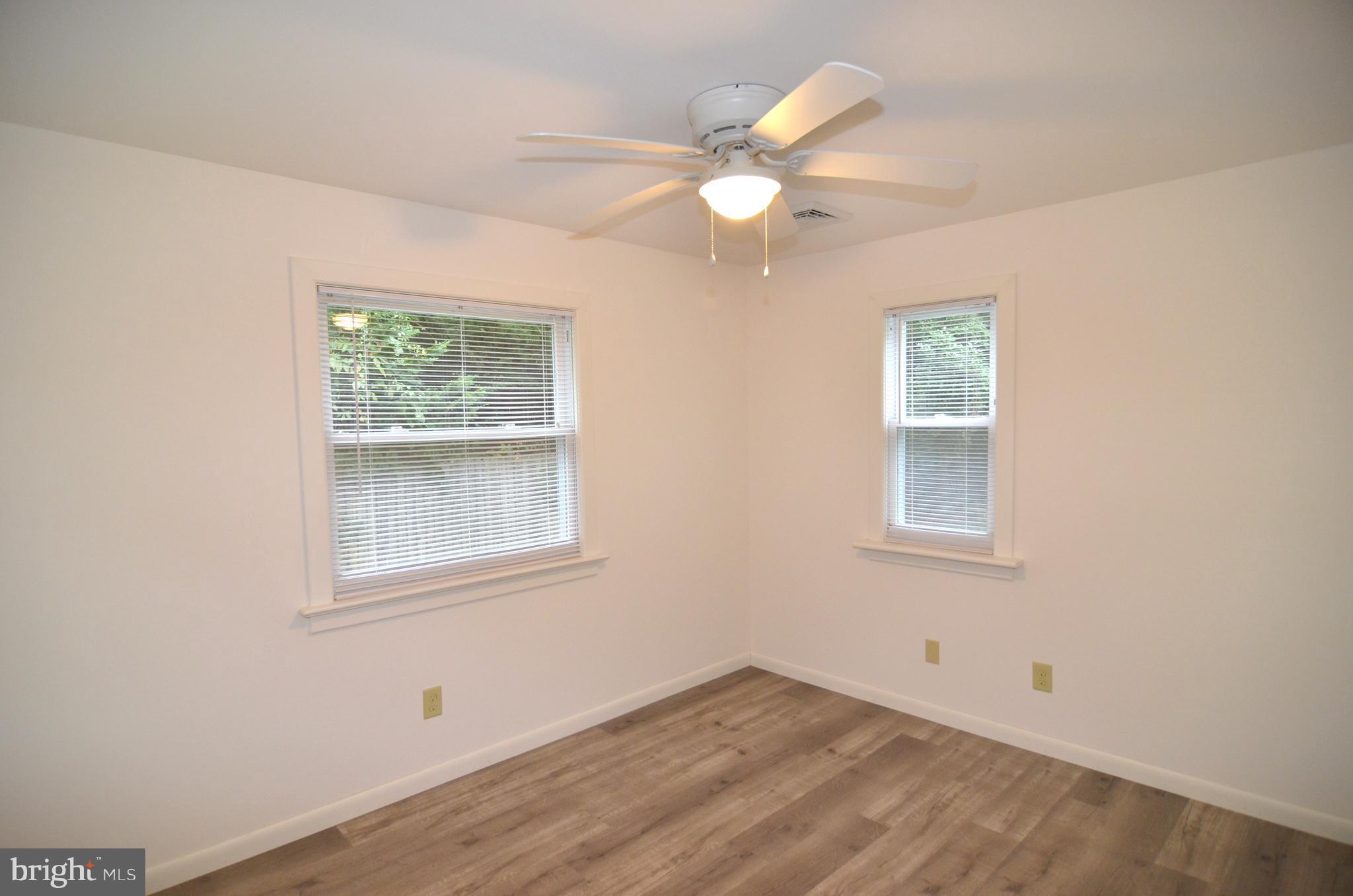 COVE POINT - Residential Lease