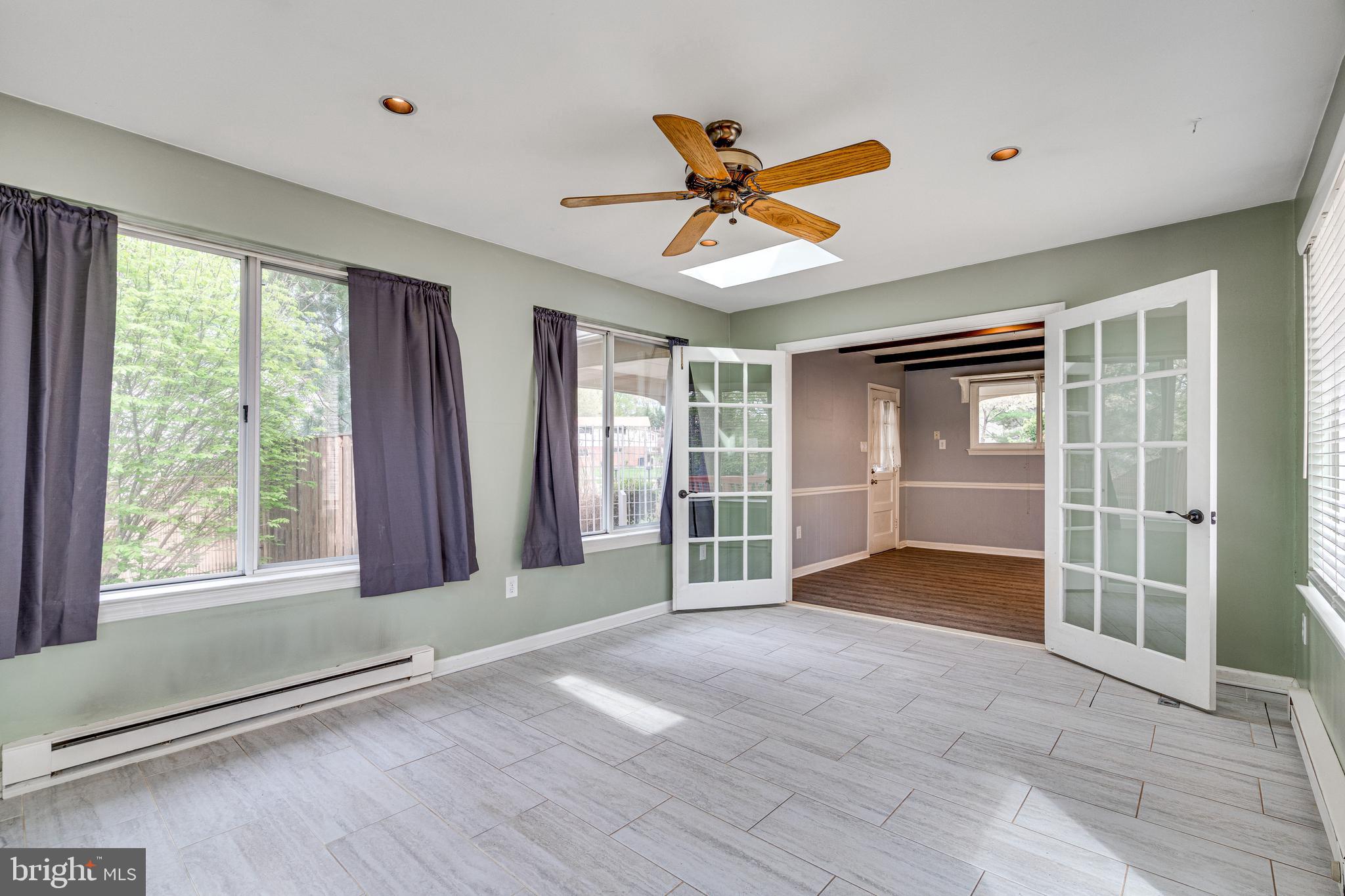 KINGS PARK WEST - Residential