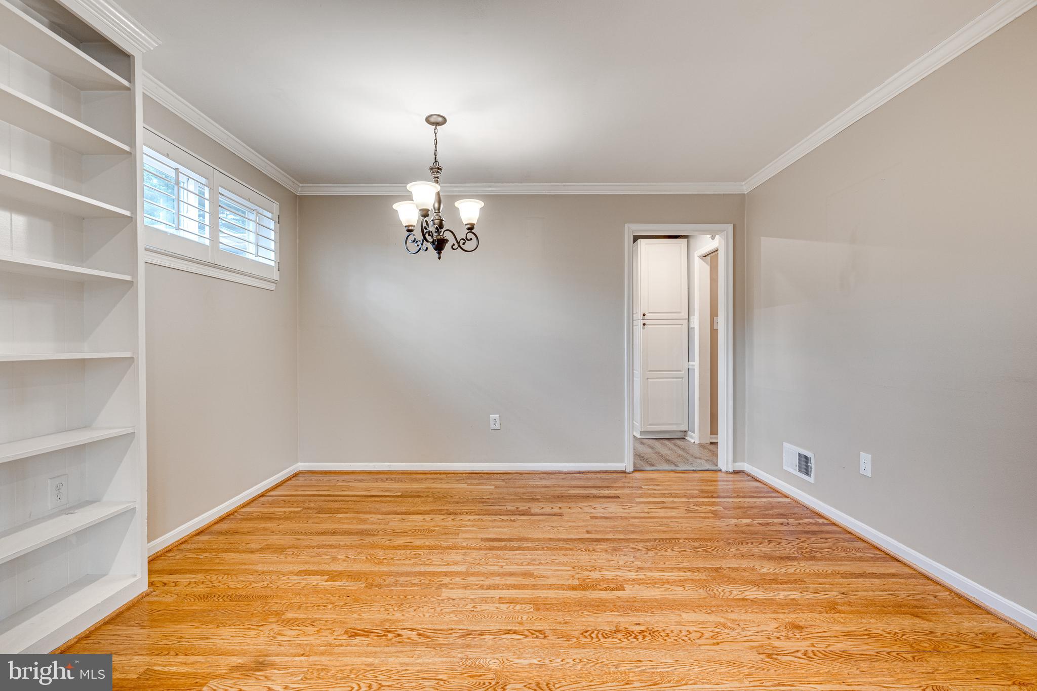 KINGS PARK WEST - Residential