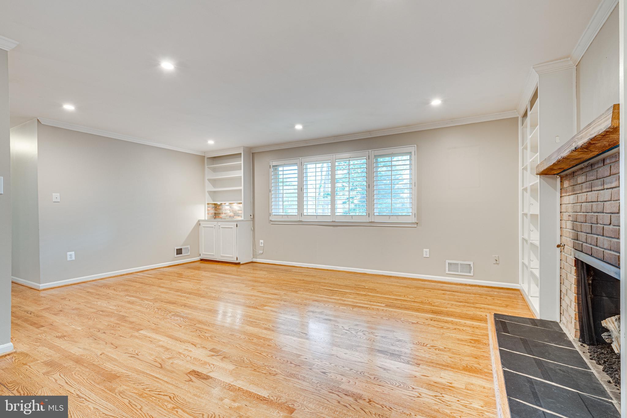 KINGS PARK WEST - Residential