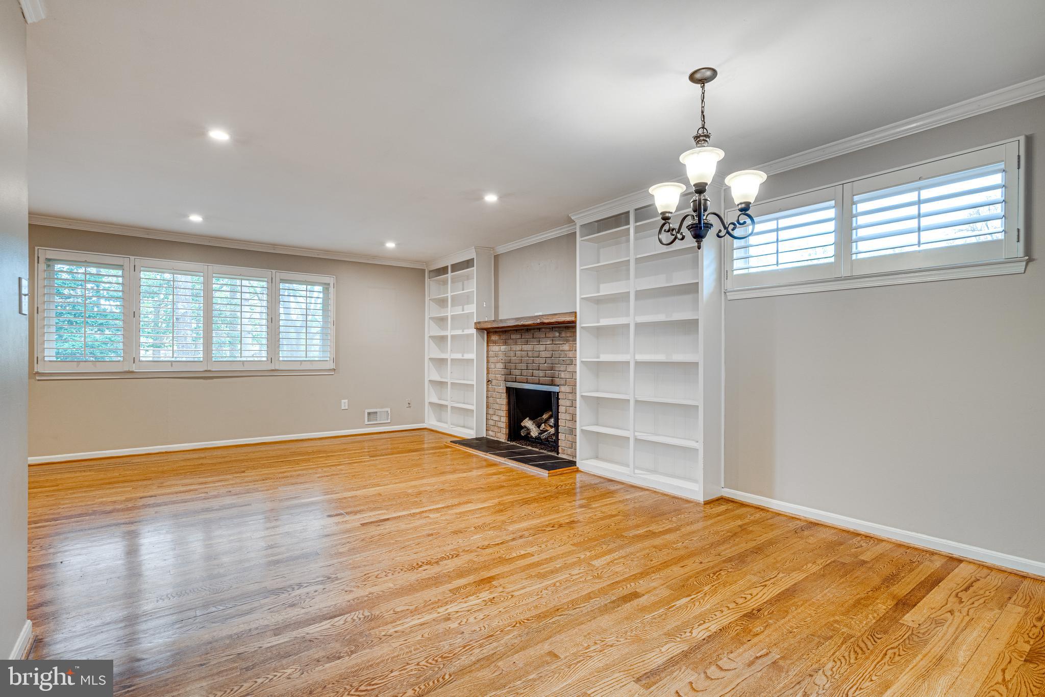 KINGS PARK WEST - Residential