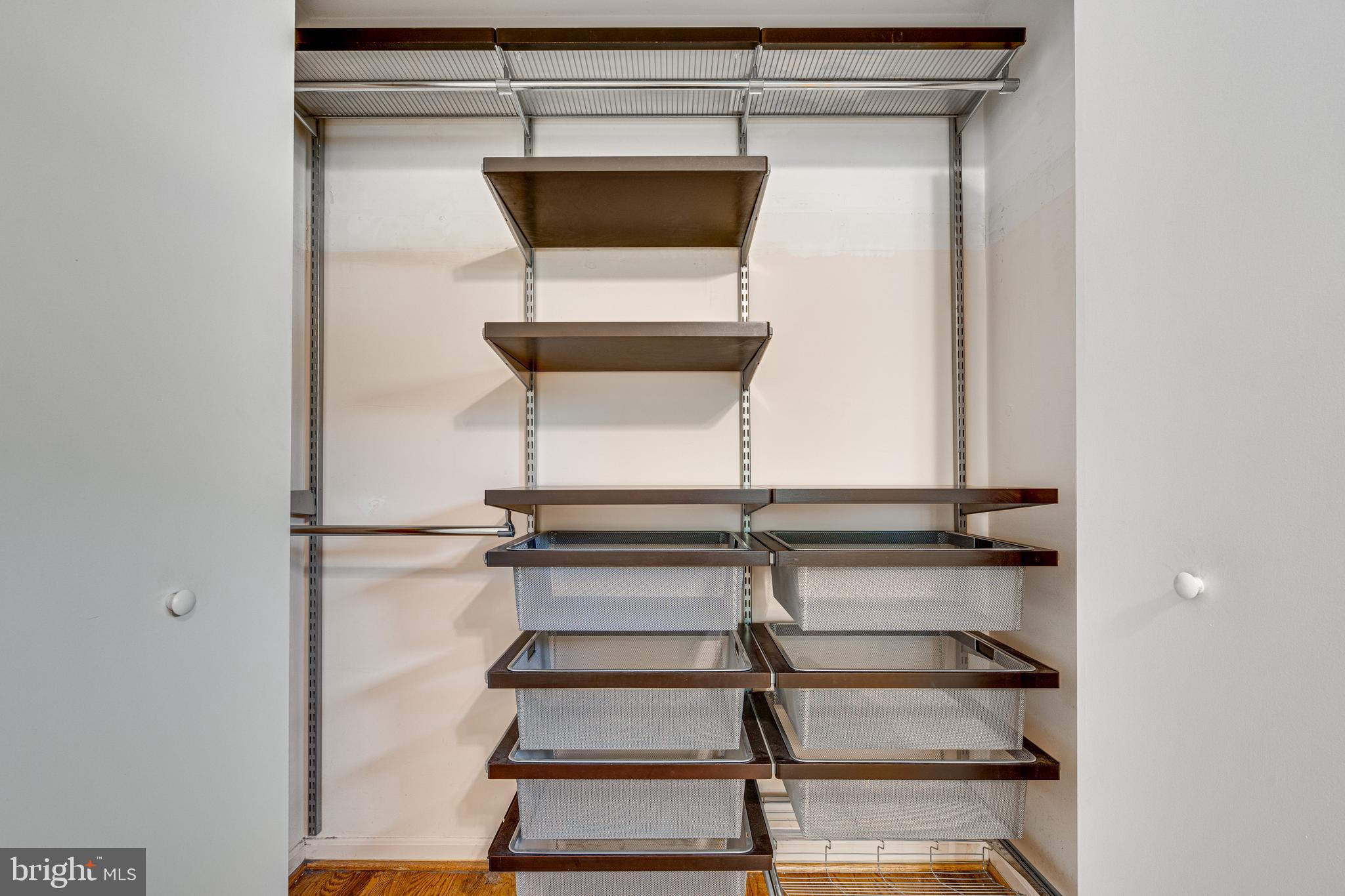 KINGS PARK WEST - Residential