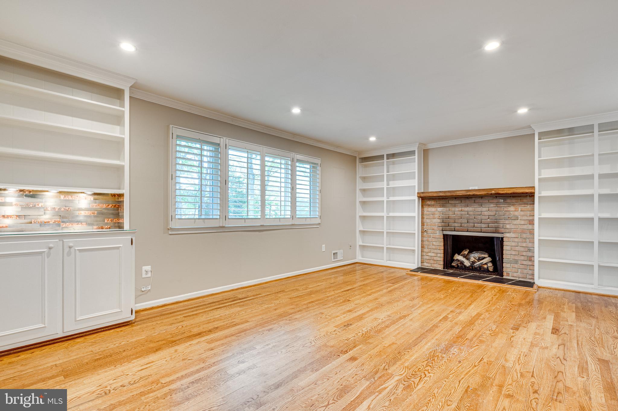 KINGS PARK WEST - Residential