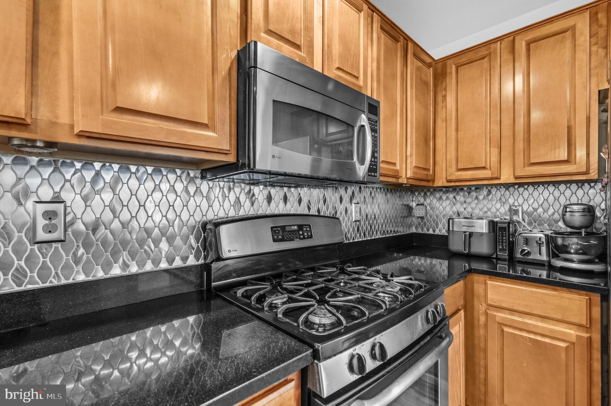 FAIRFAX RIDGE - Residential