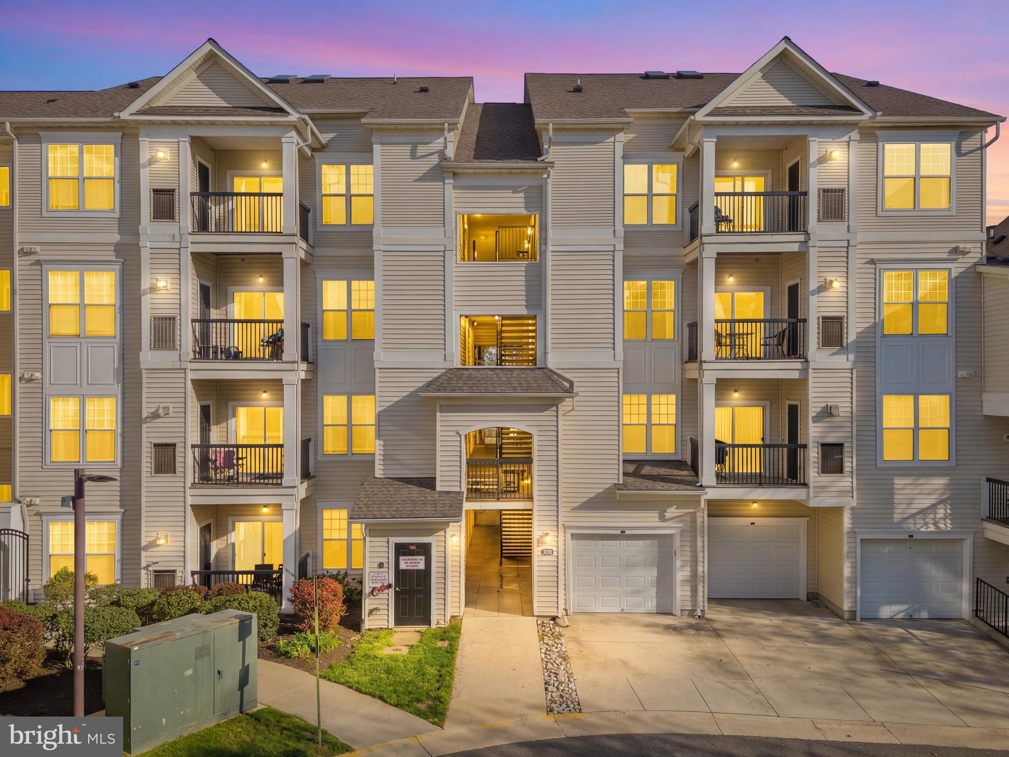 FAIRFAX RIDGE - Residential