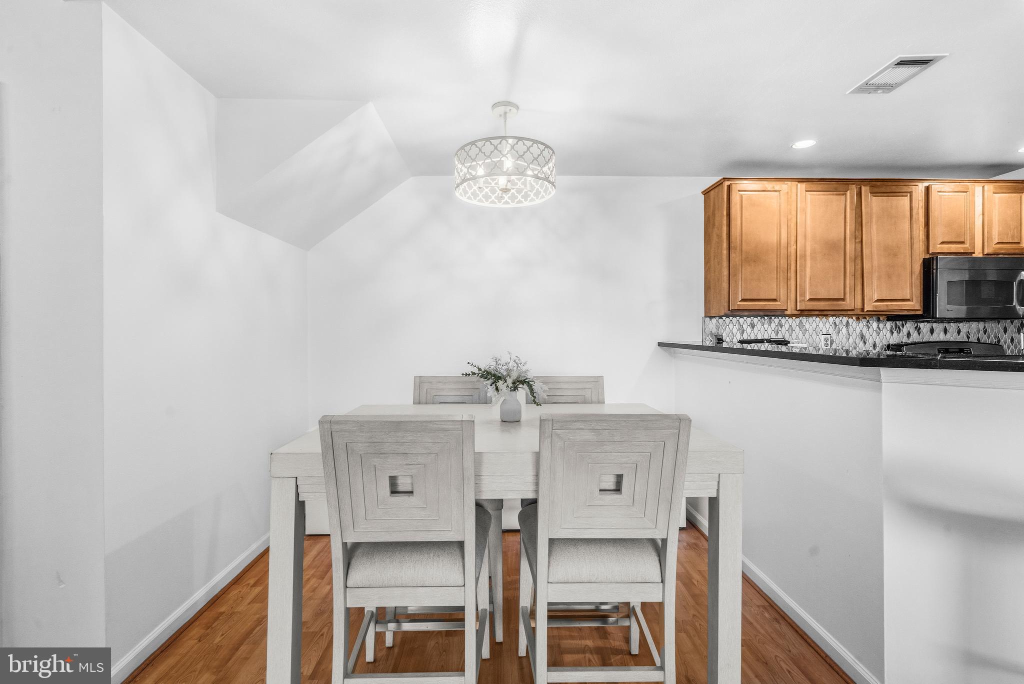 FAIRFAX RIDGE - Residential