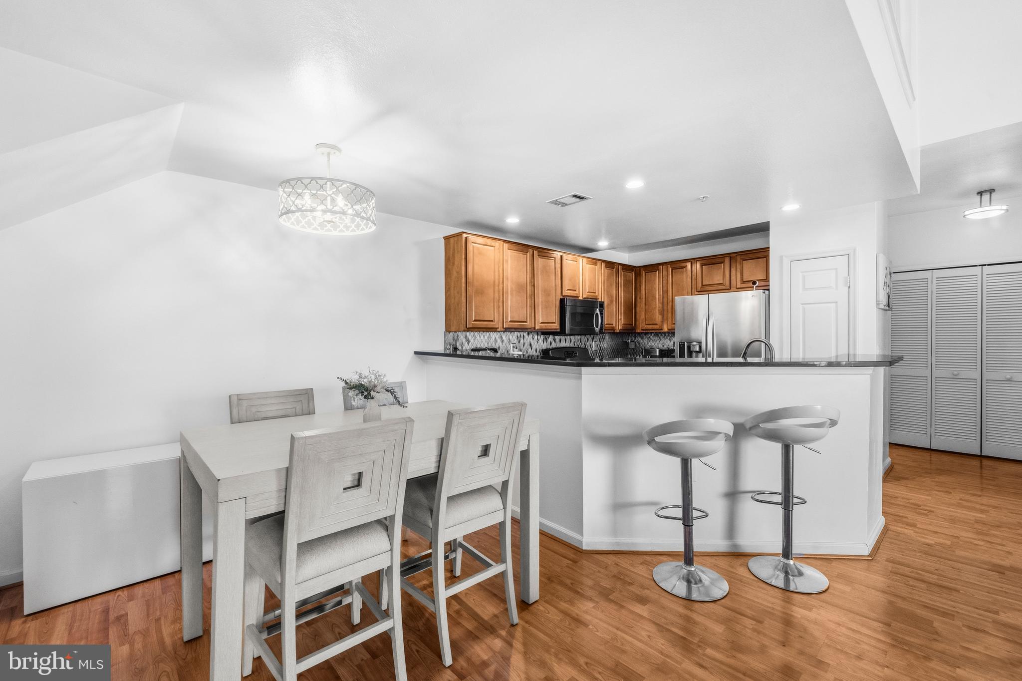 FAIRFAX RIDGE - Residential