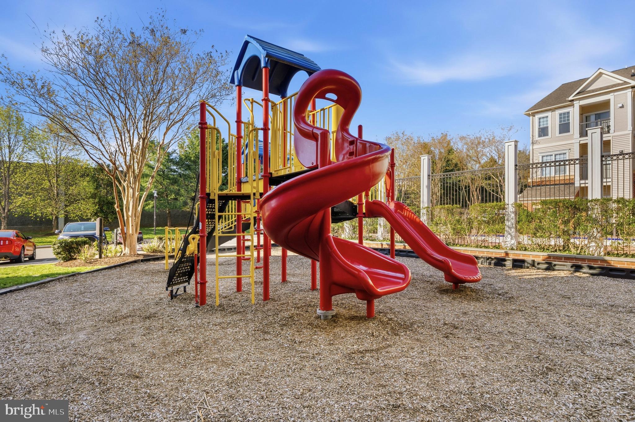 FAIRFAX RIDGE - Residential