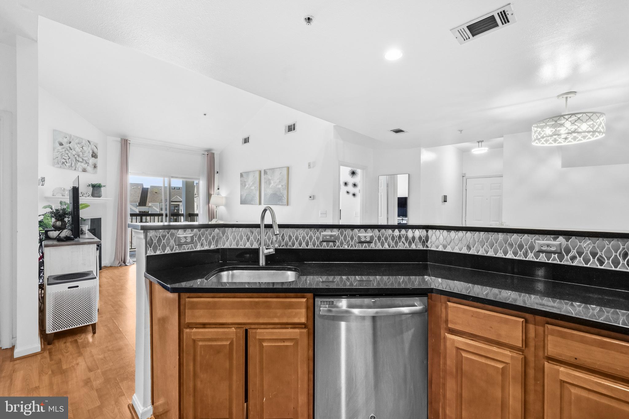 FAIRFAX RIDGE - Residential