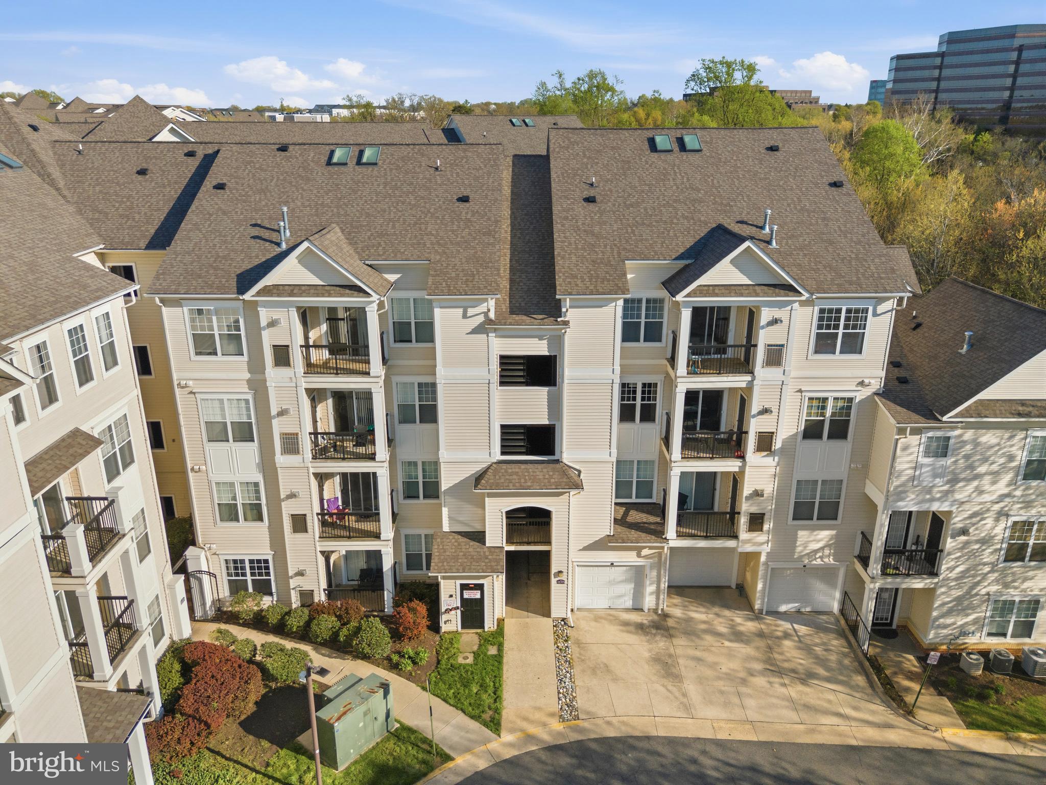 FAIRFAX RIDGE - Residential