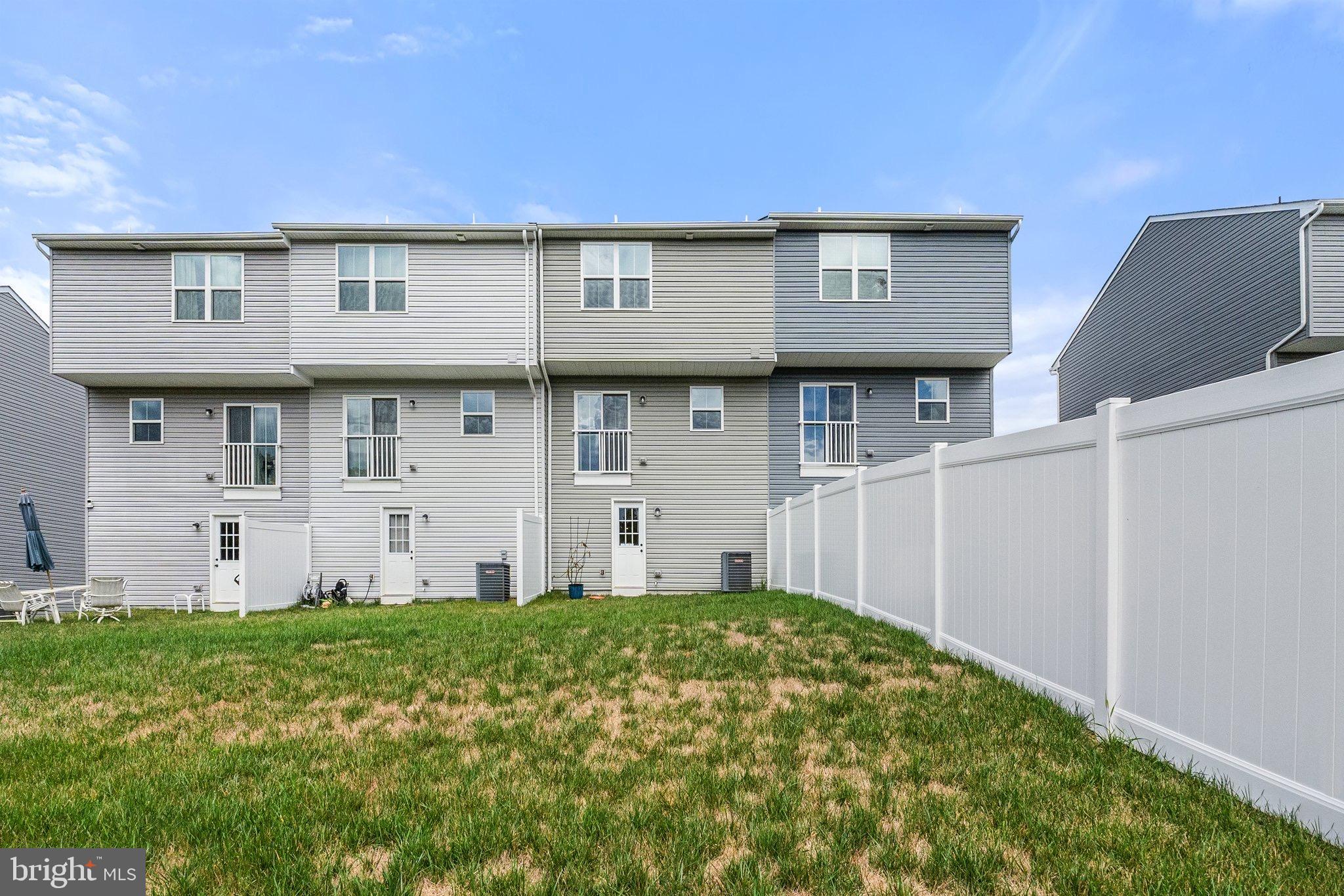 SOUTH BROOK - Residential