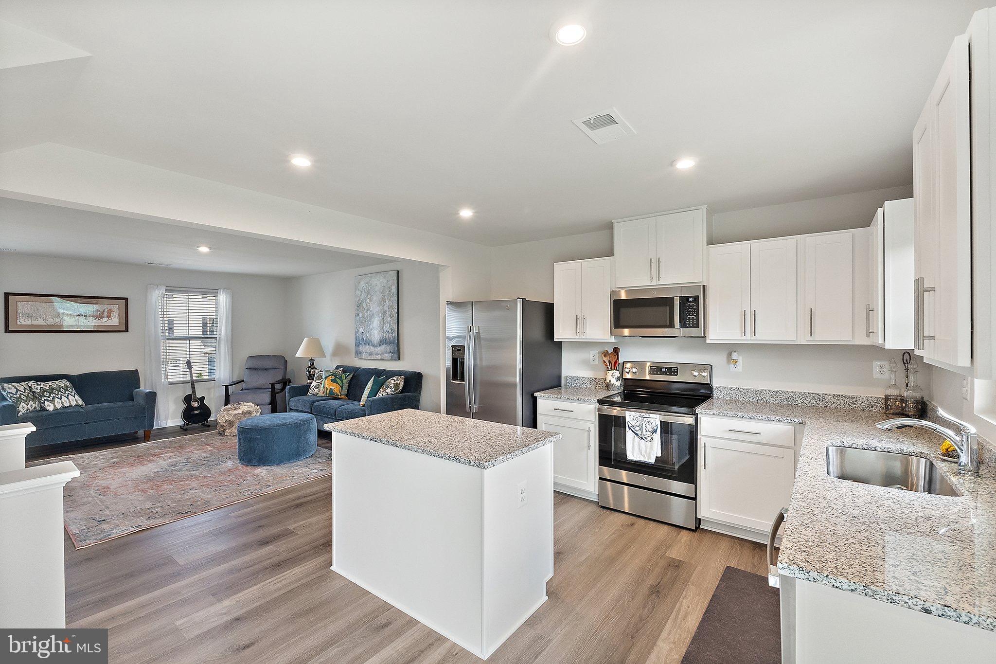 SOUTH BROOK - Residential