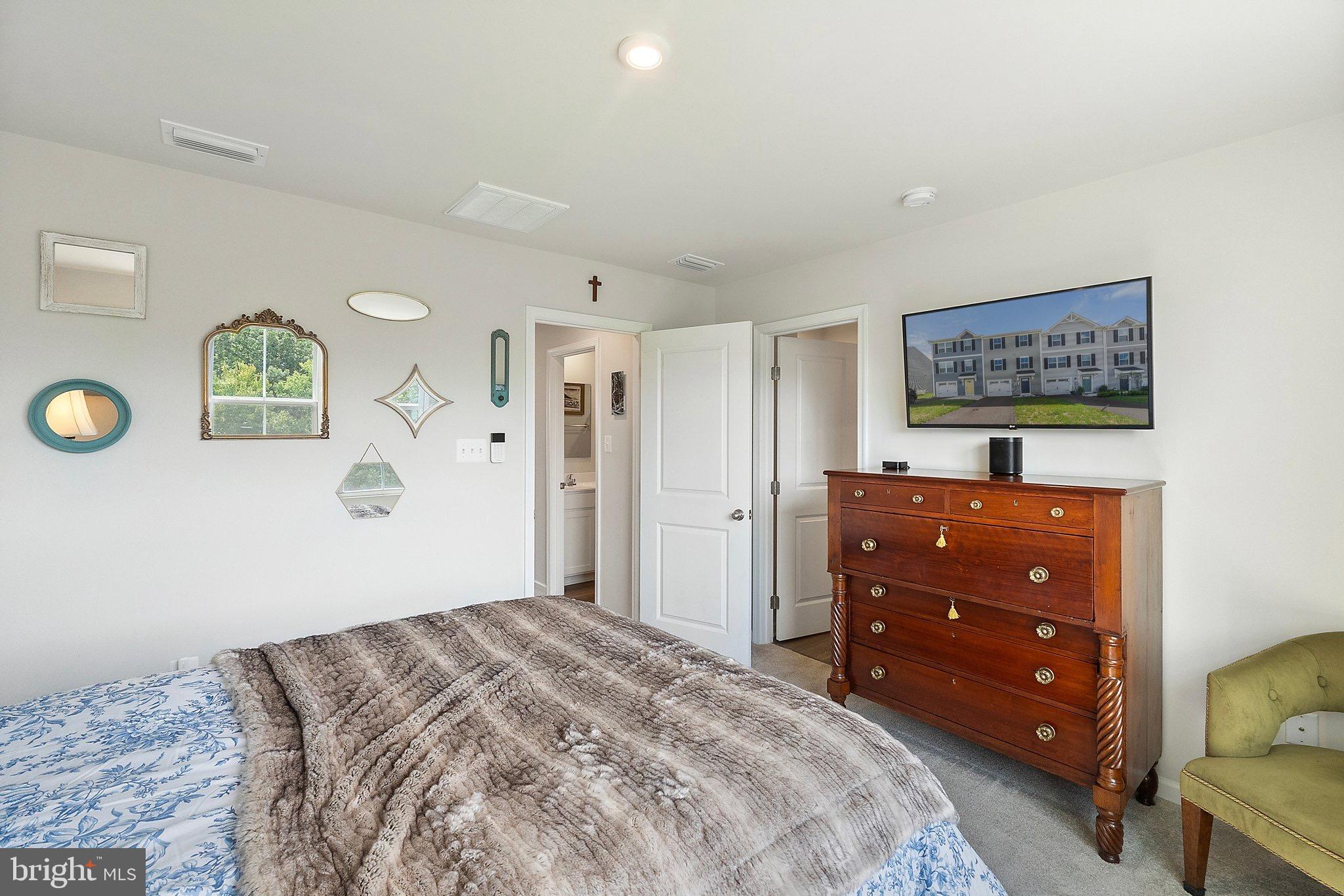 SOUTH BROOK - Residential