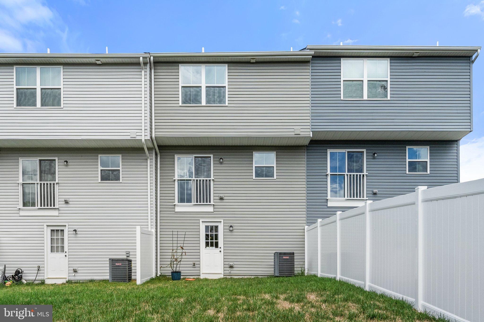 SOUTH BROOK - Residential