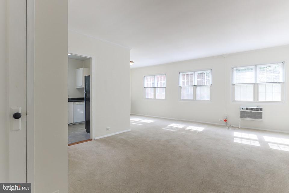 PARK  FAIRFAX - Residential Lease