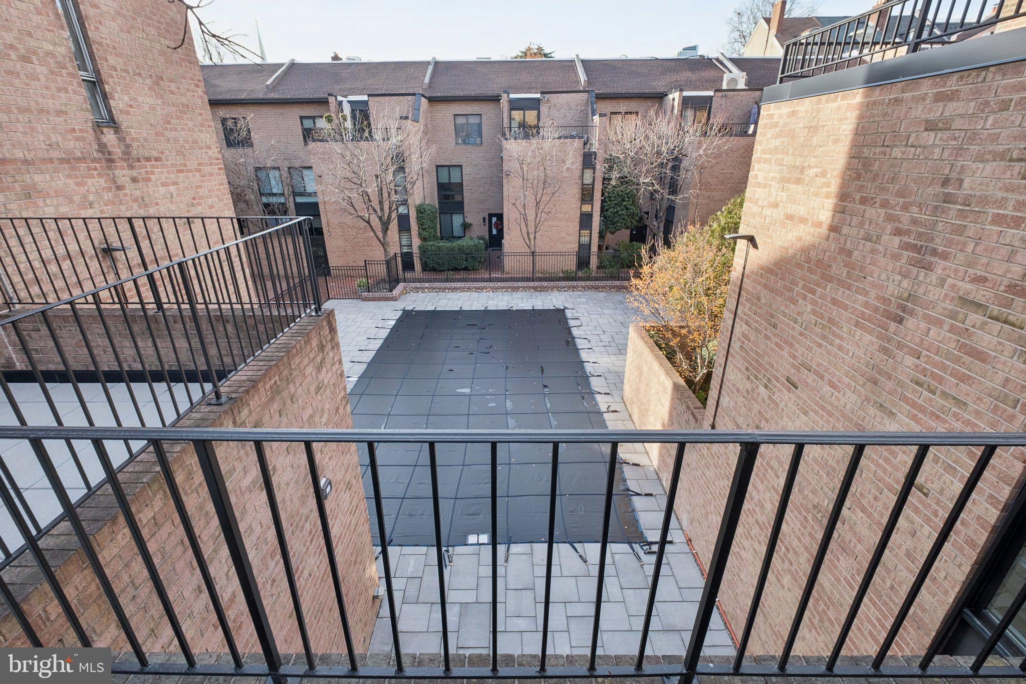 SOCIETY HILL - Residential