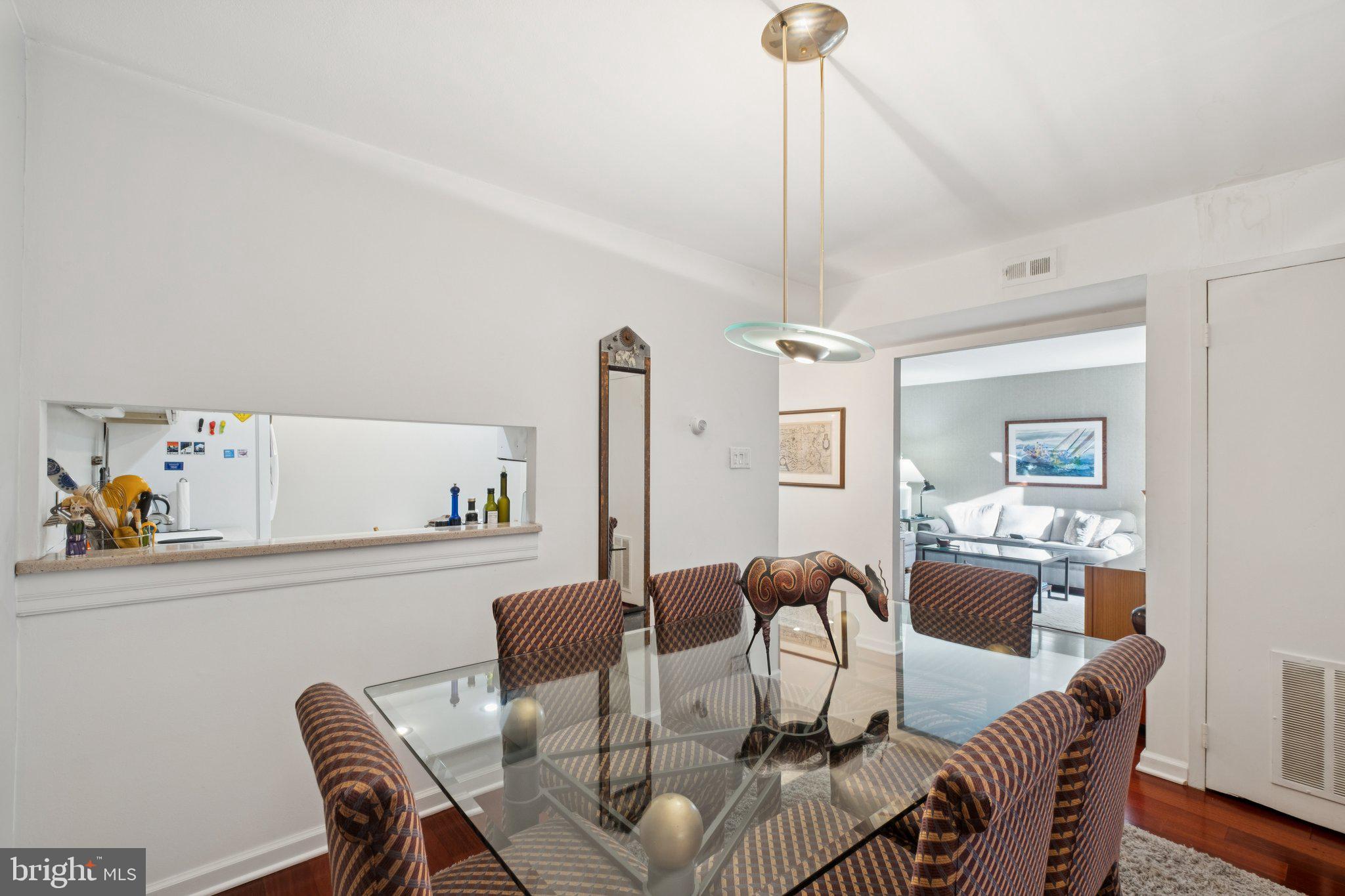 SOCIETY HILL - Residential