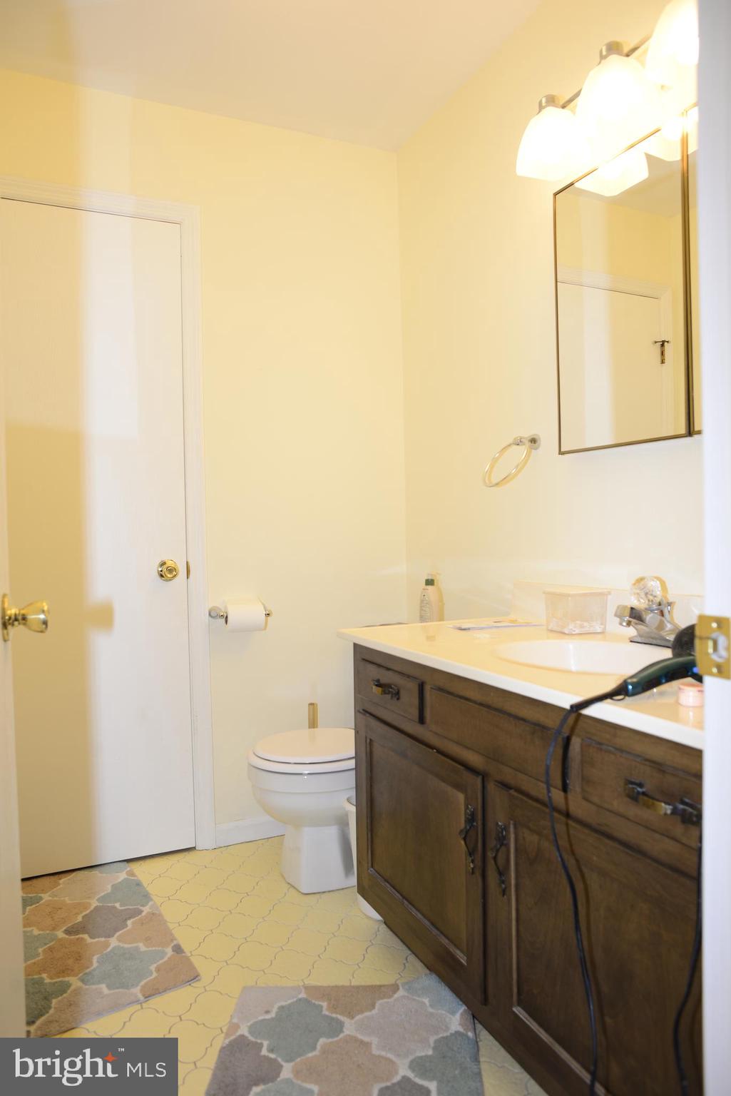 INNSBRUCK - Residential Lease