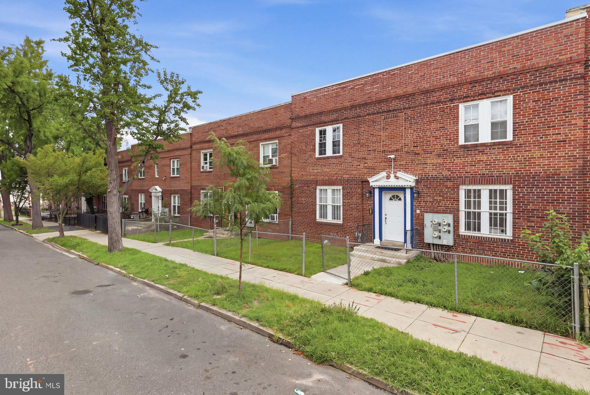 1715 CAPITOL AVENUE NE