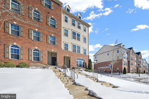 25928 RACING SUN DRIVE 12J ALDIE VA 20105