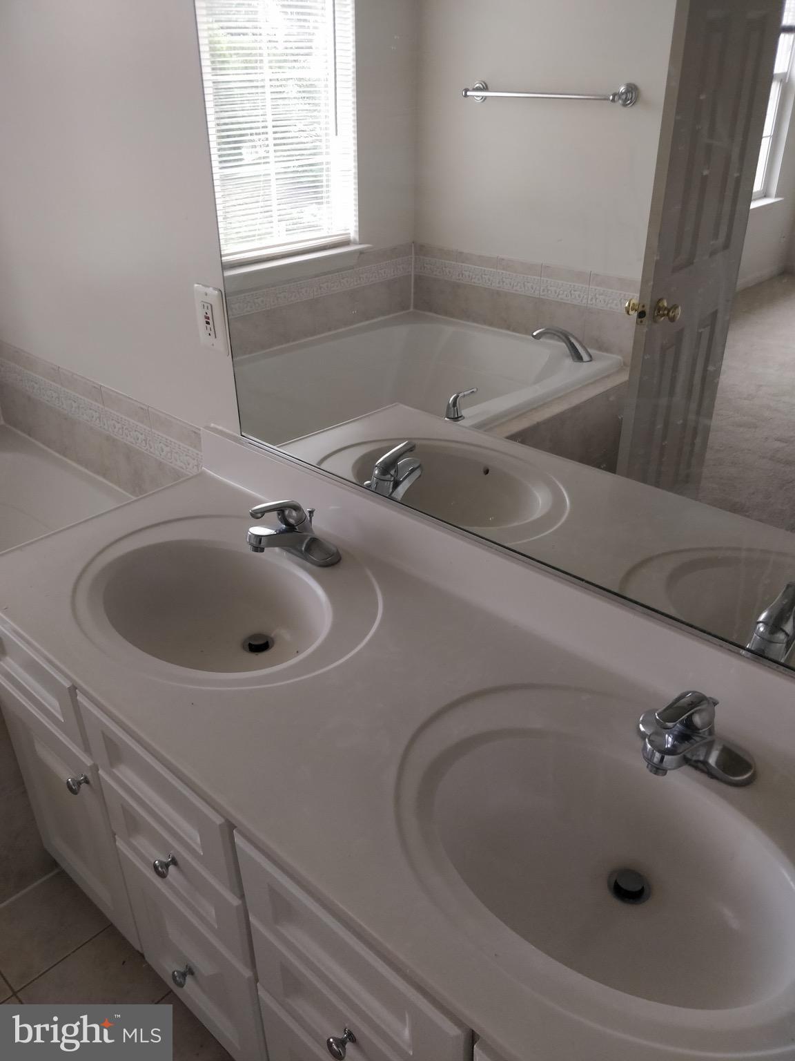 BELMONT STATION - Residential Lease