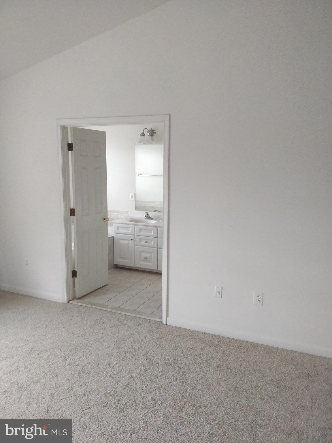 BELMONT STATION - Residential Lease