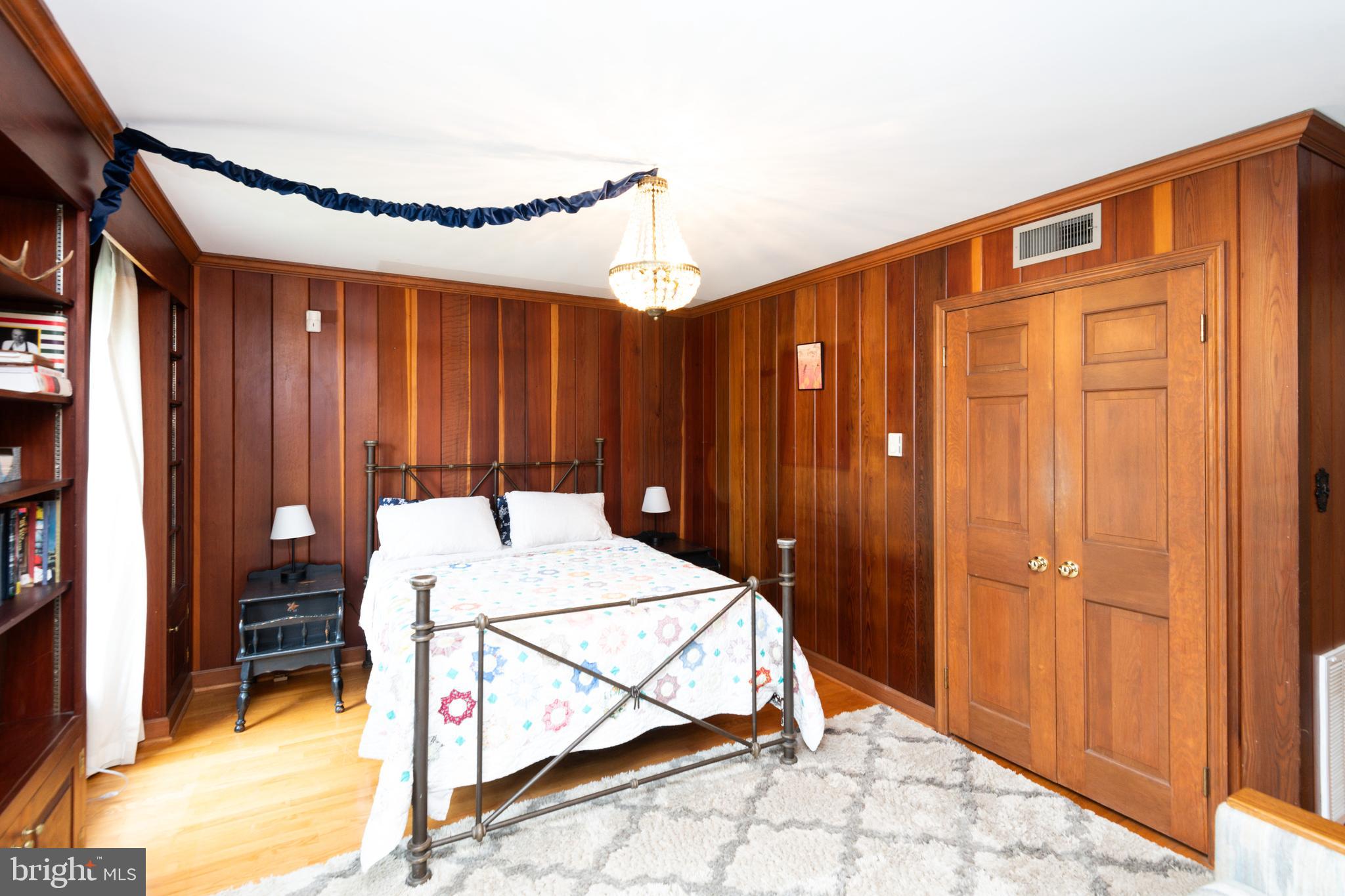 SPRING VALLEY - Residential