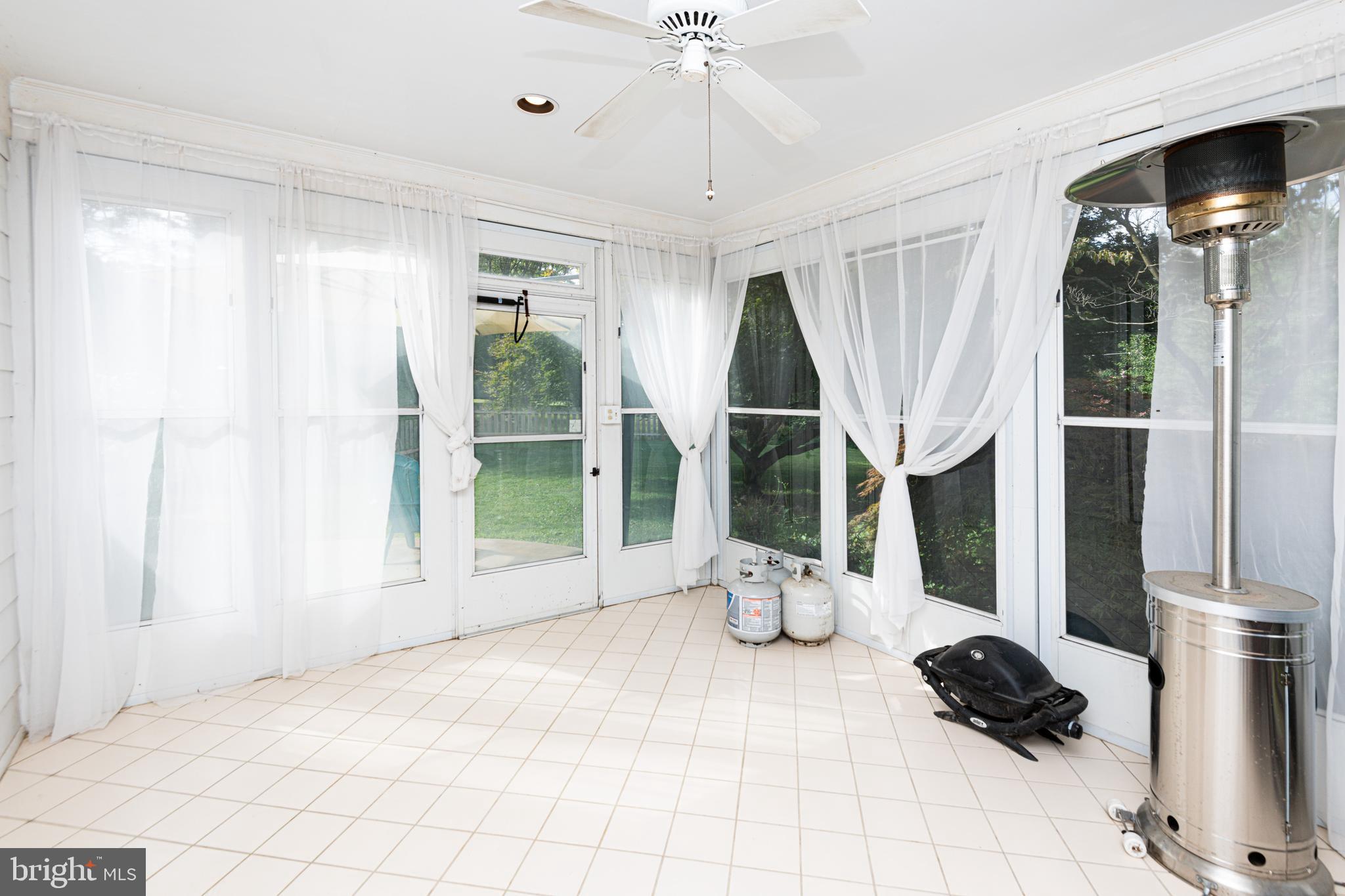 SPRING VALLEY - Residential