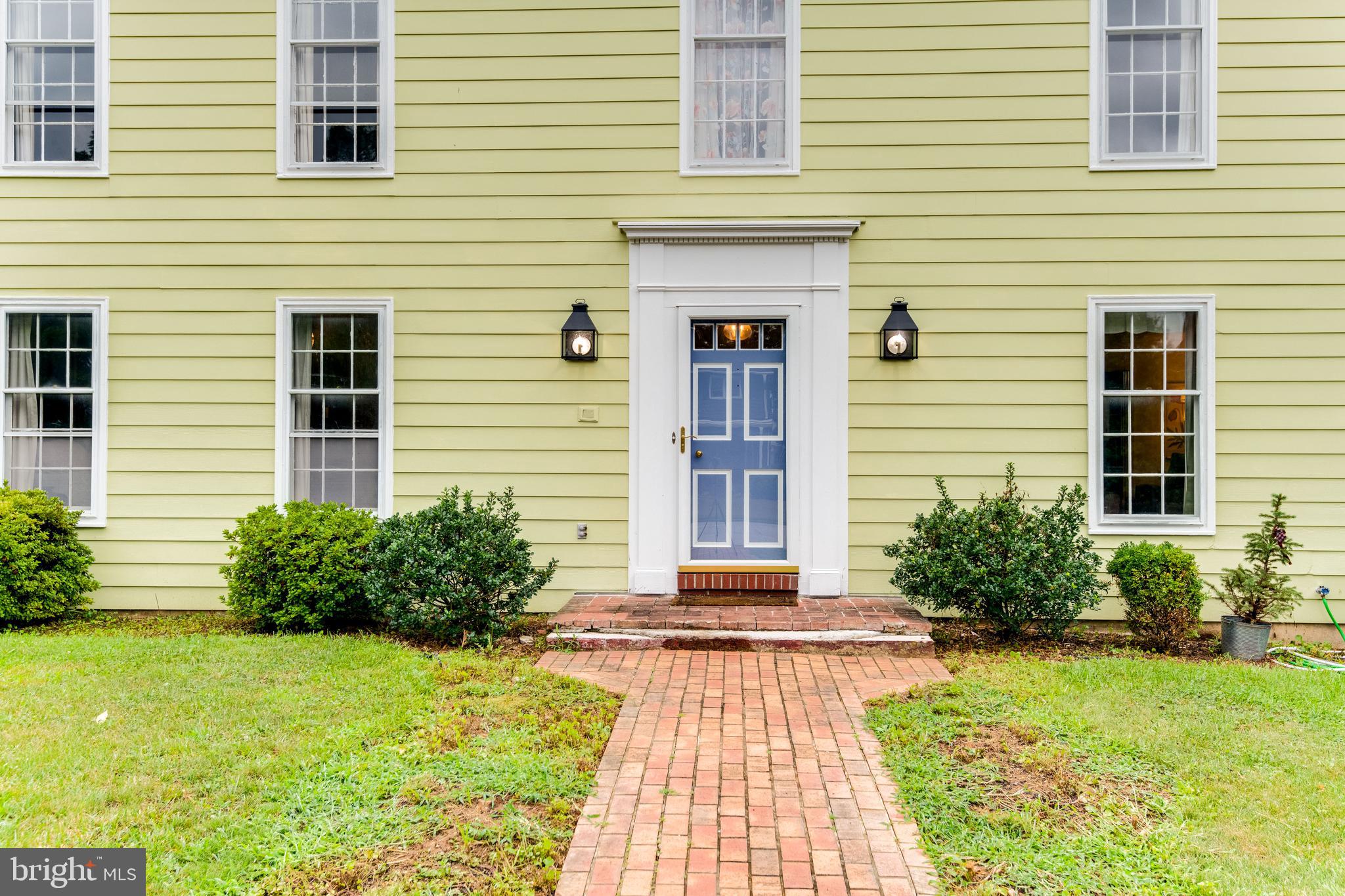 SPRING VALLEY - Residential