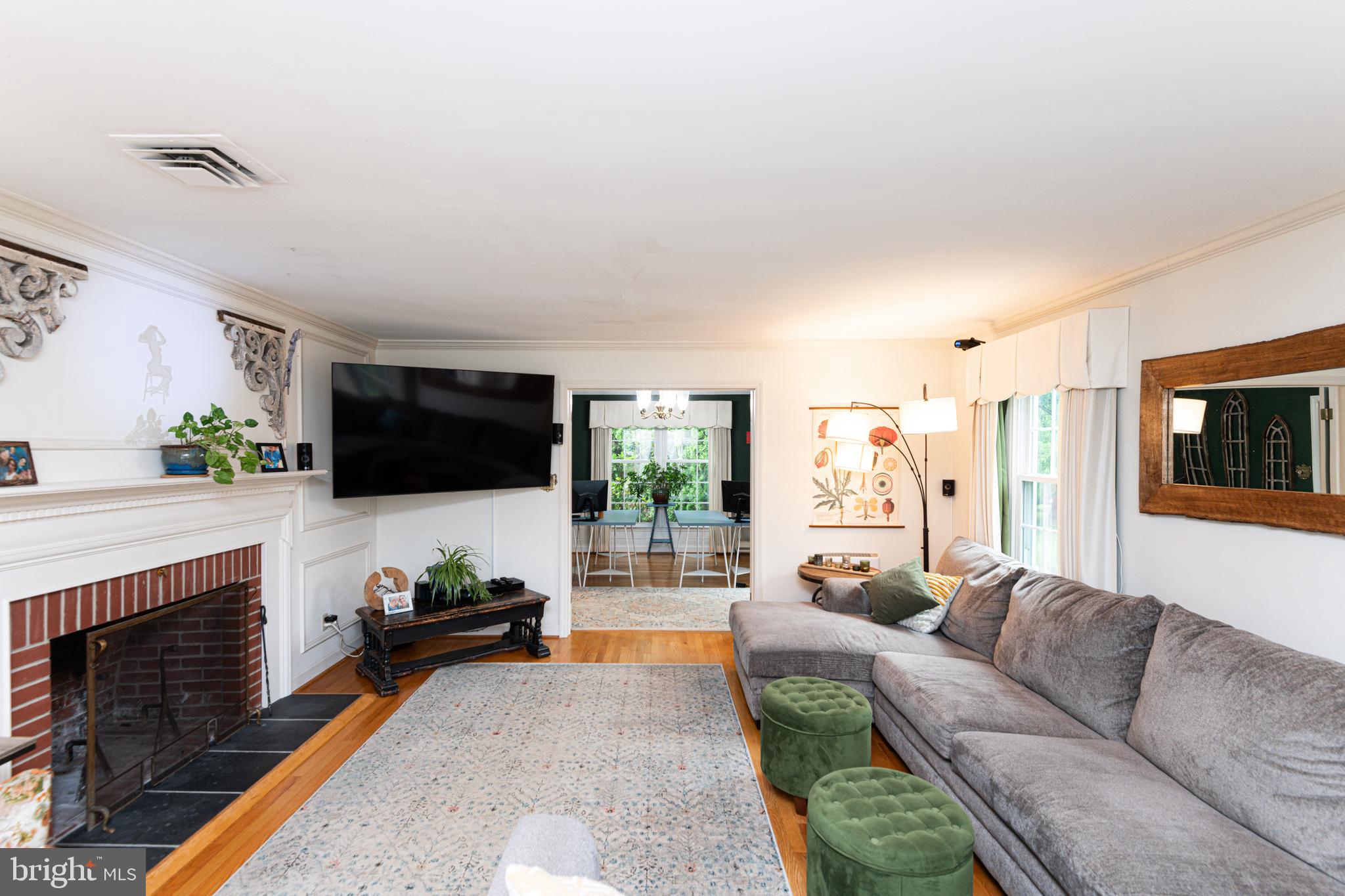 SPRING VALLEY - Residential