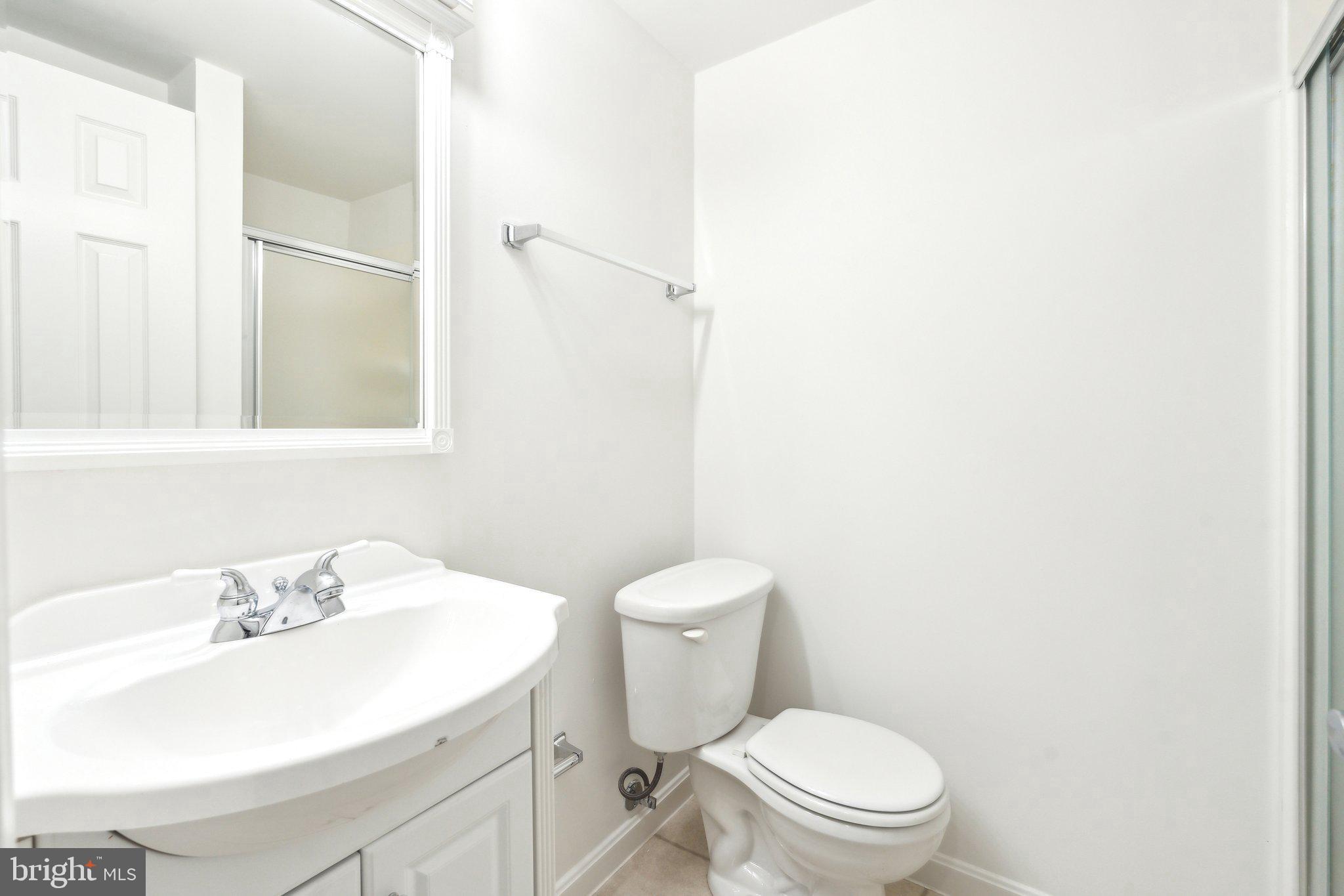 SEVEN LOCKS HILLS - Residential