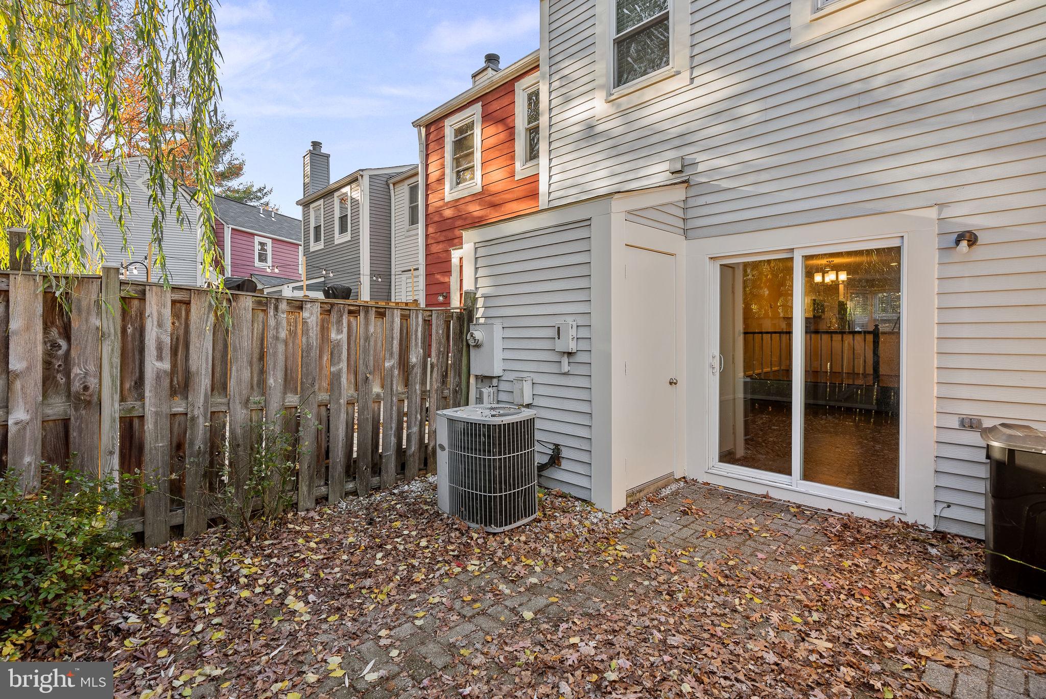 WHISPERWOOD - Residential Lease