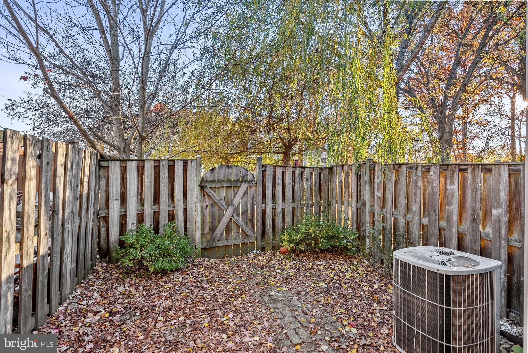 WHISPERWOOD - Residential Lease